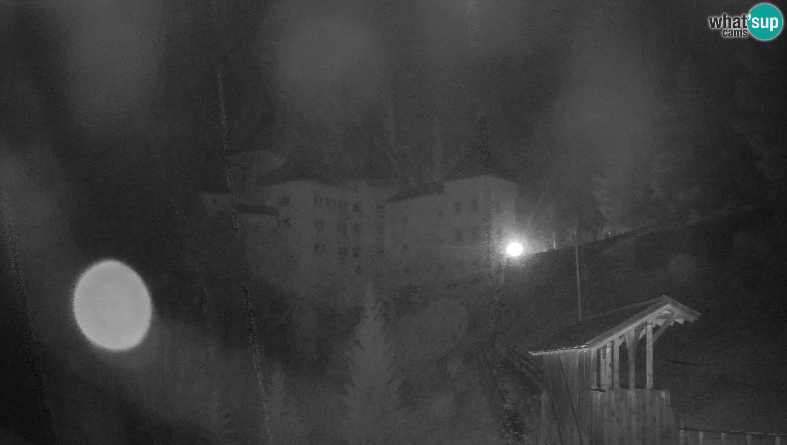 Web kamera Predjamski dvorac – Postojna – Slovenija
