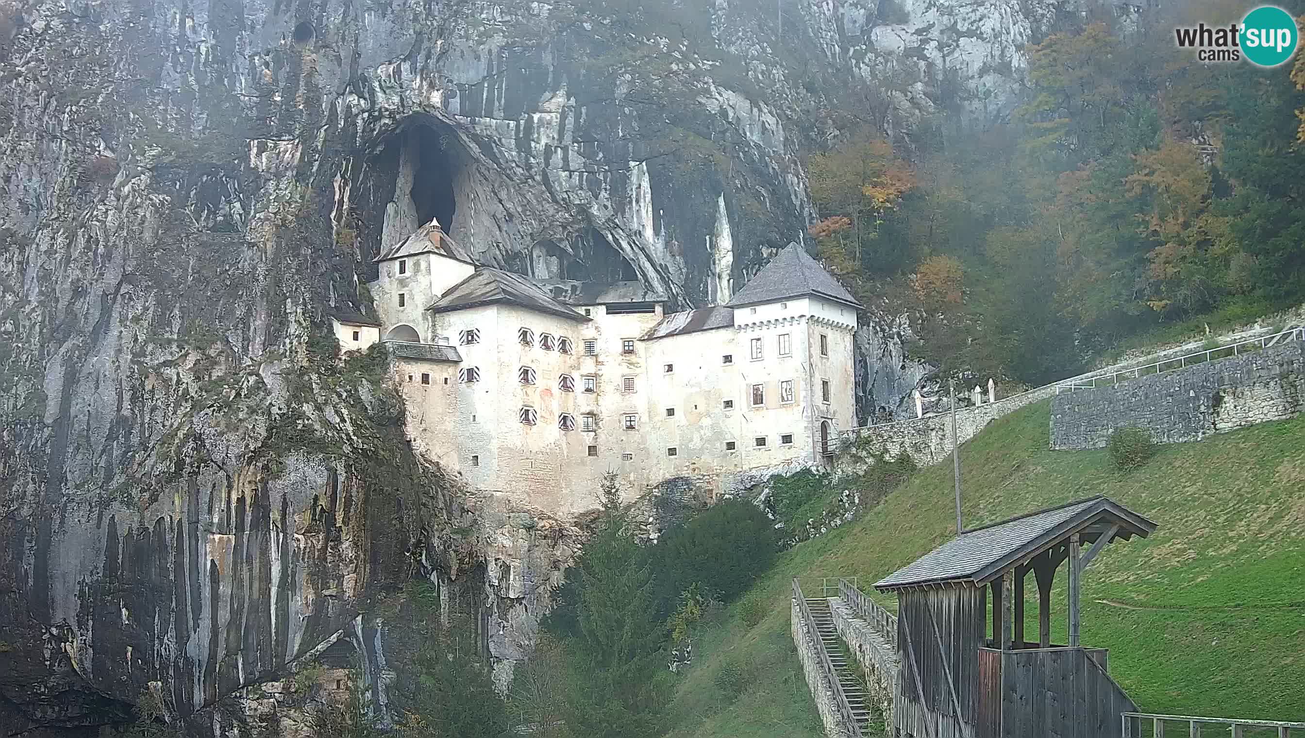 Live Webcam Höhlenburg Predjama – Postojna – Slowenien