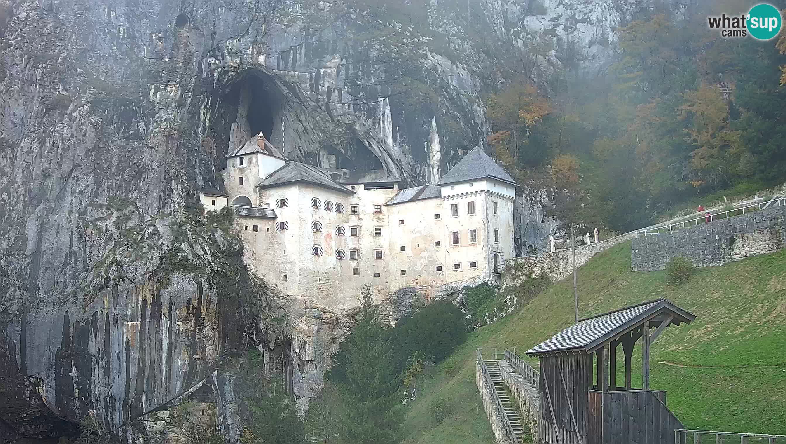 Live Webcam Grad Predjama – Château de Predjama – Postojna – Slovénie