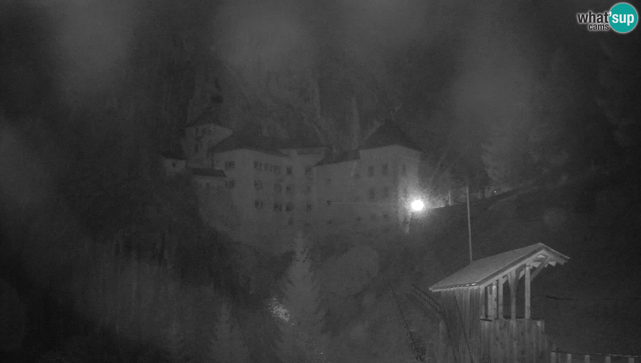 Live Webcam Grad Predjama – Château de Predjama – Postojna – Slovénie