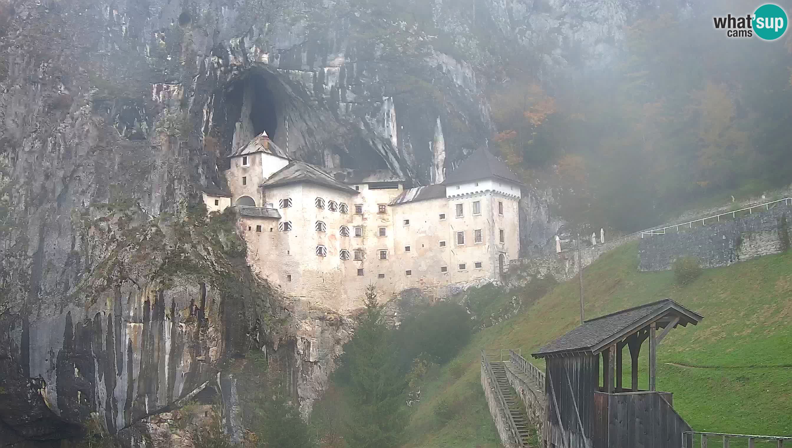 Live Webcam Höhlenburg Predjama – Postojna – Slowenien