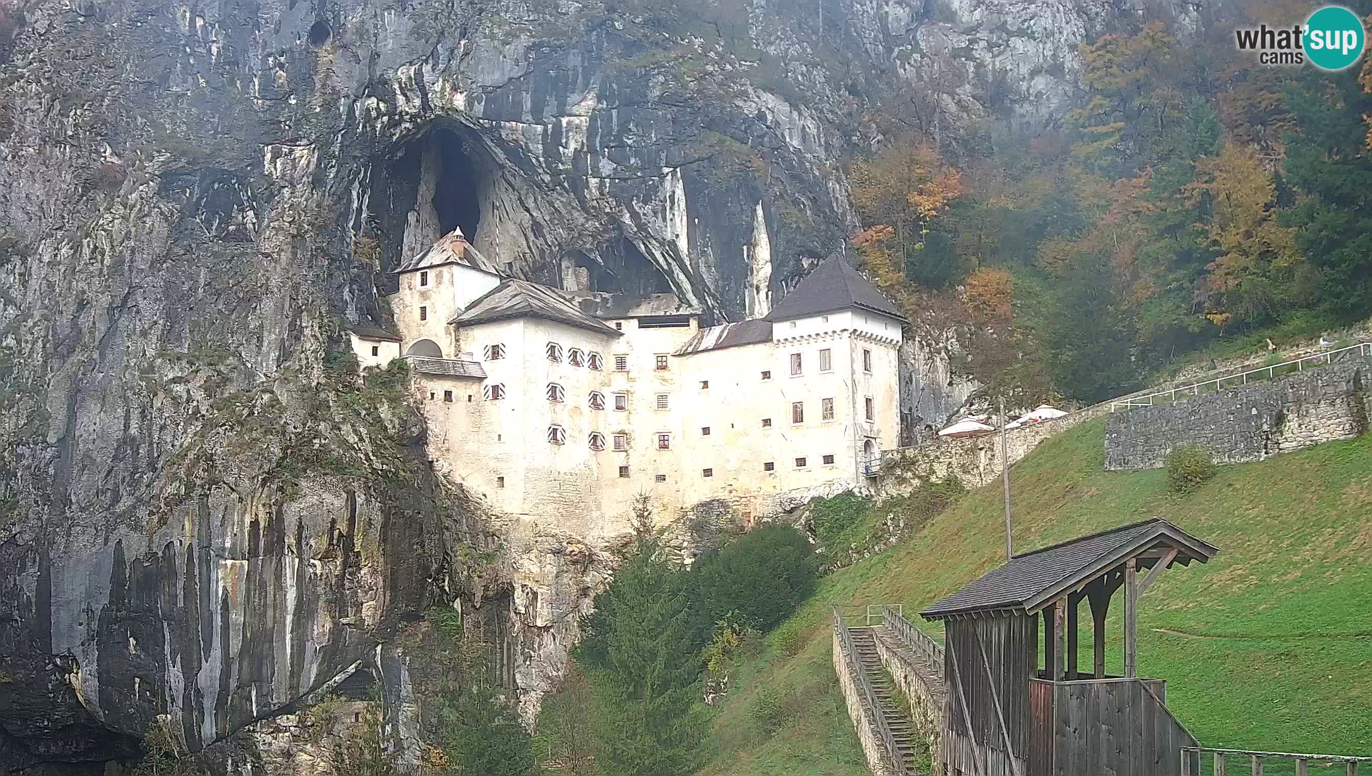 Live Webcam Höhlenburg Predjama – Postojna – Slowenien