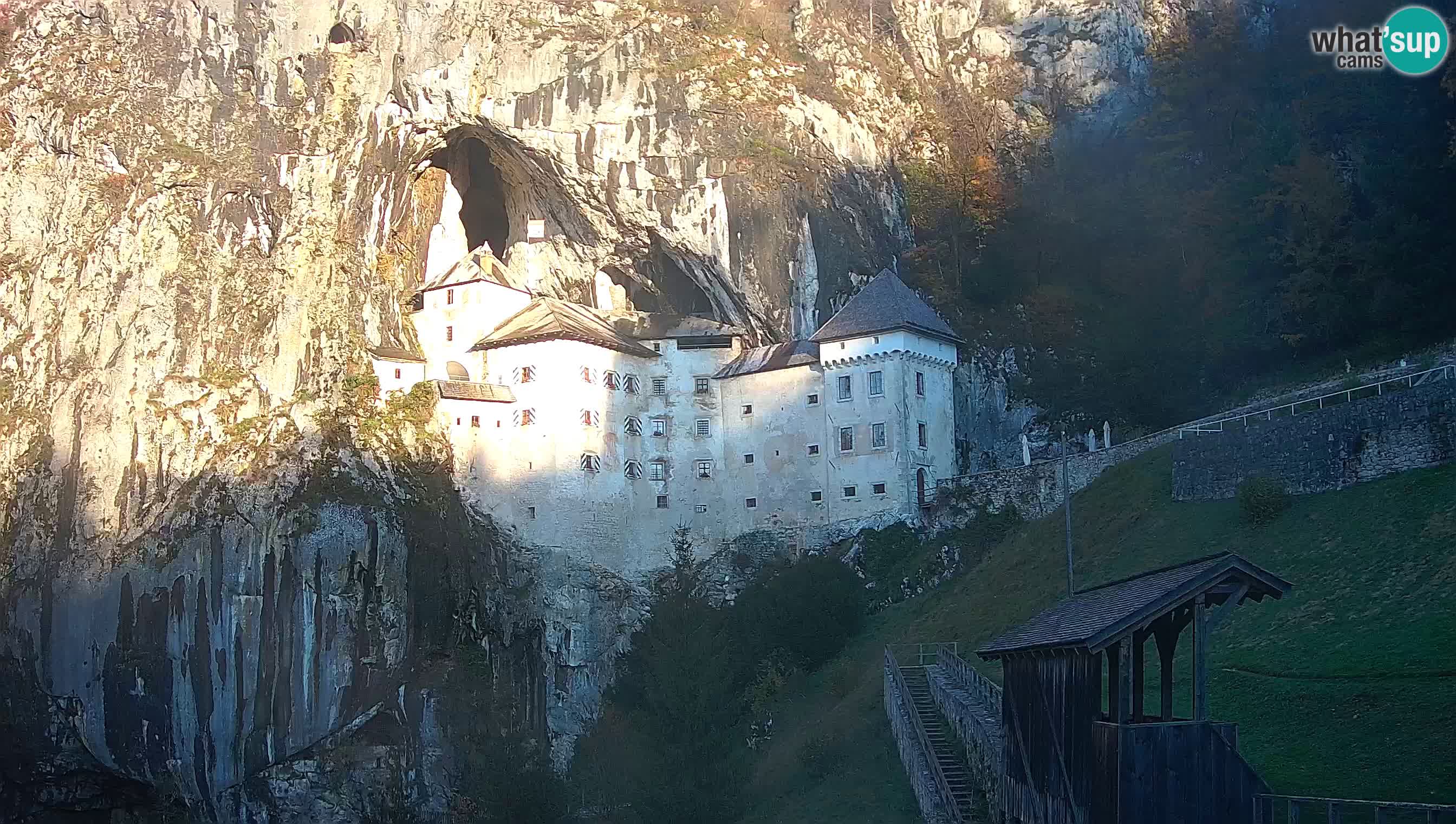 Web kamera Predjamski dvorac – Postojna – Slovenija