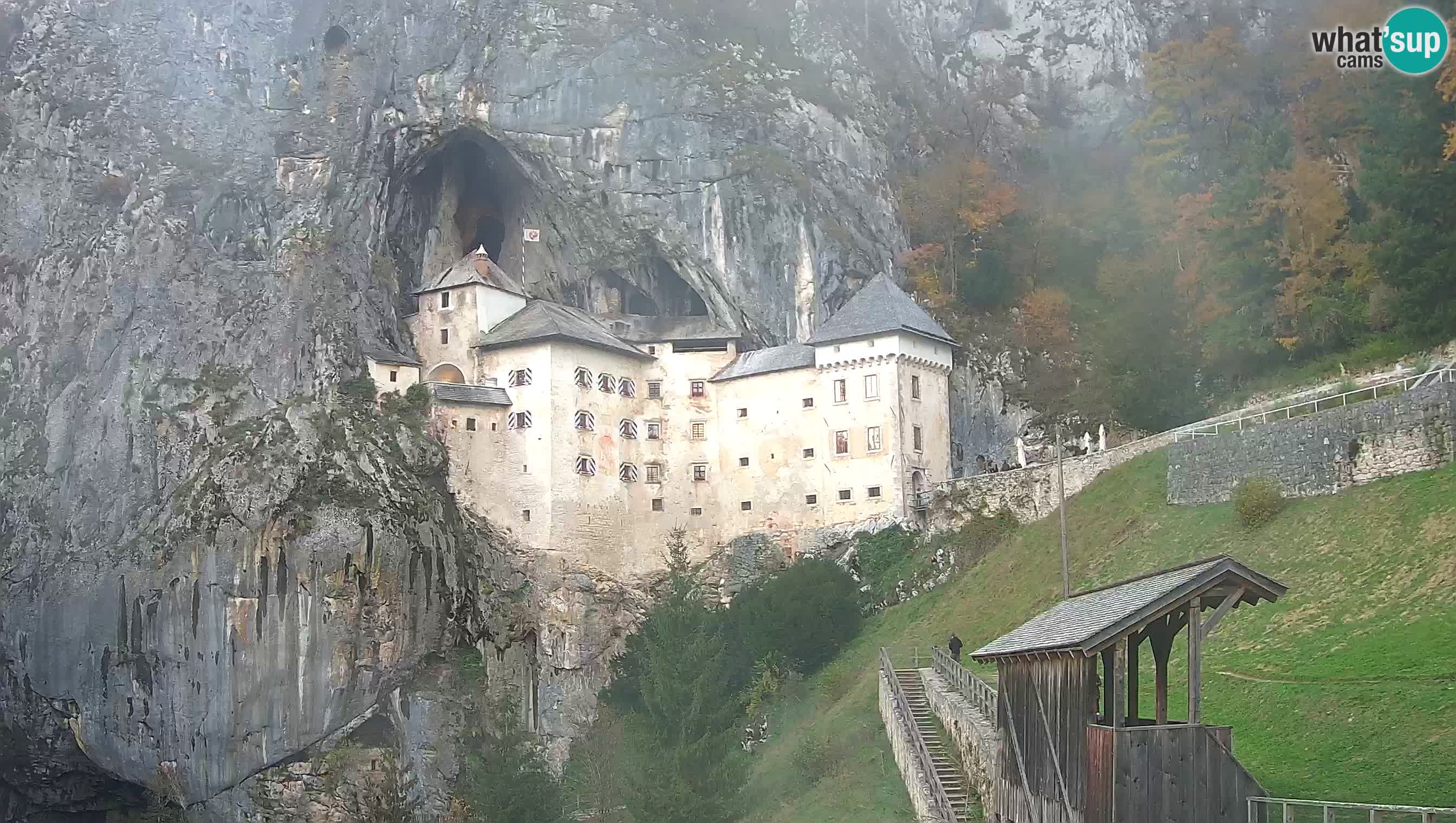 Live Webcam Höhlenburg Predjama – Postojna – Slowenien