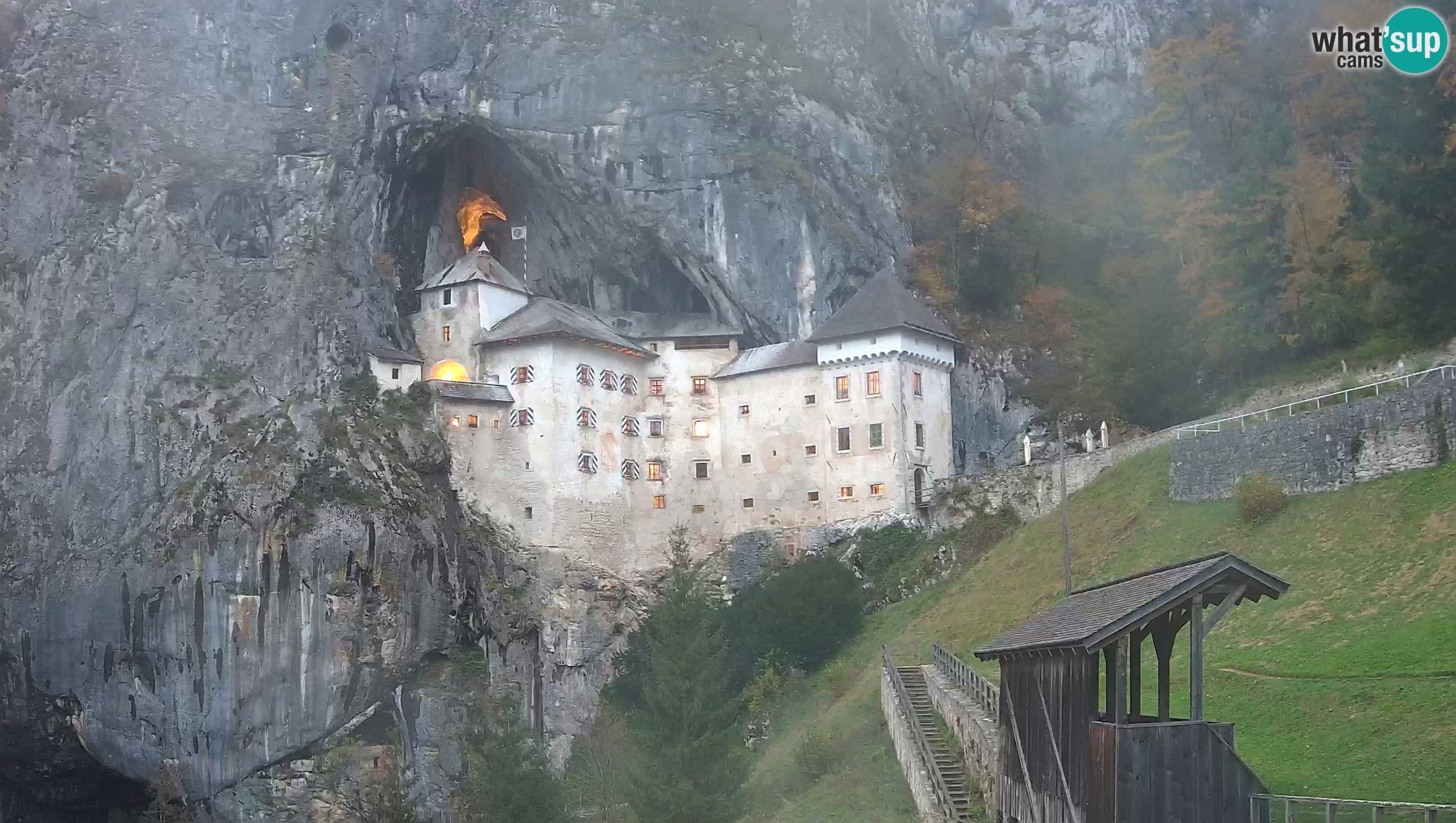 Live Webcam Predjamski grad – Predjama Castle – Postojna – Slovenia