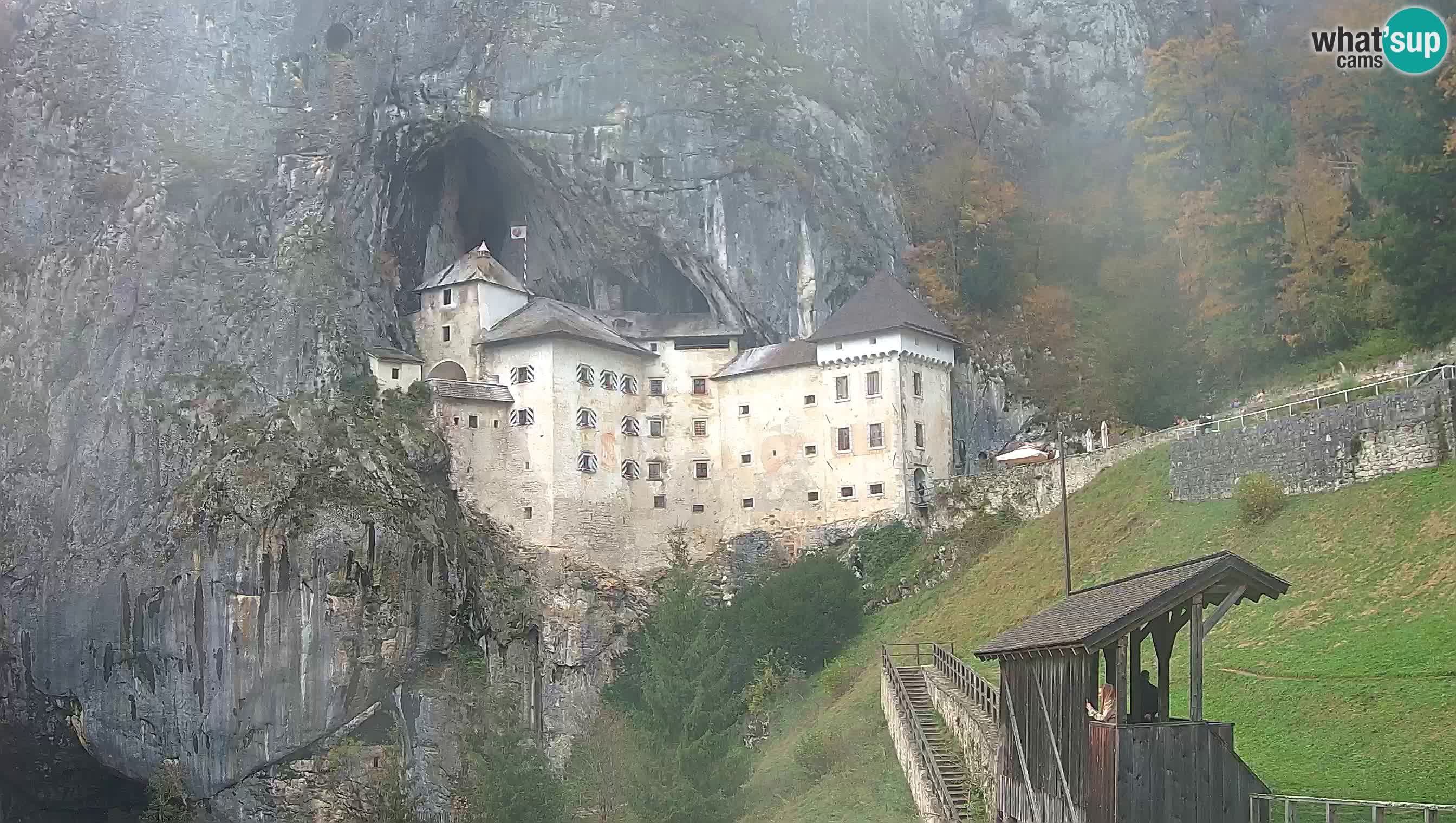 Live Webcam Grad Predjama – Château de Predjama – Postojna – Slovénie