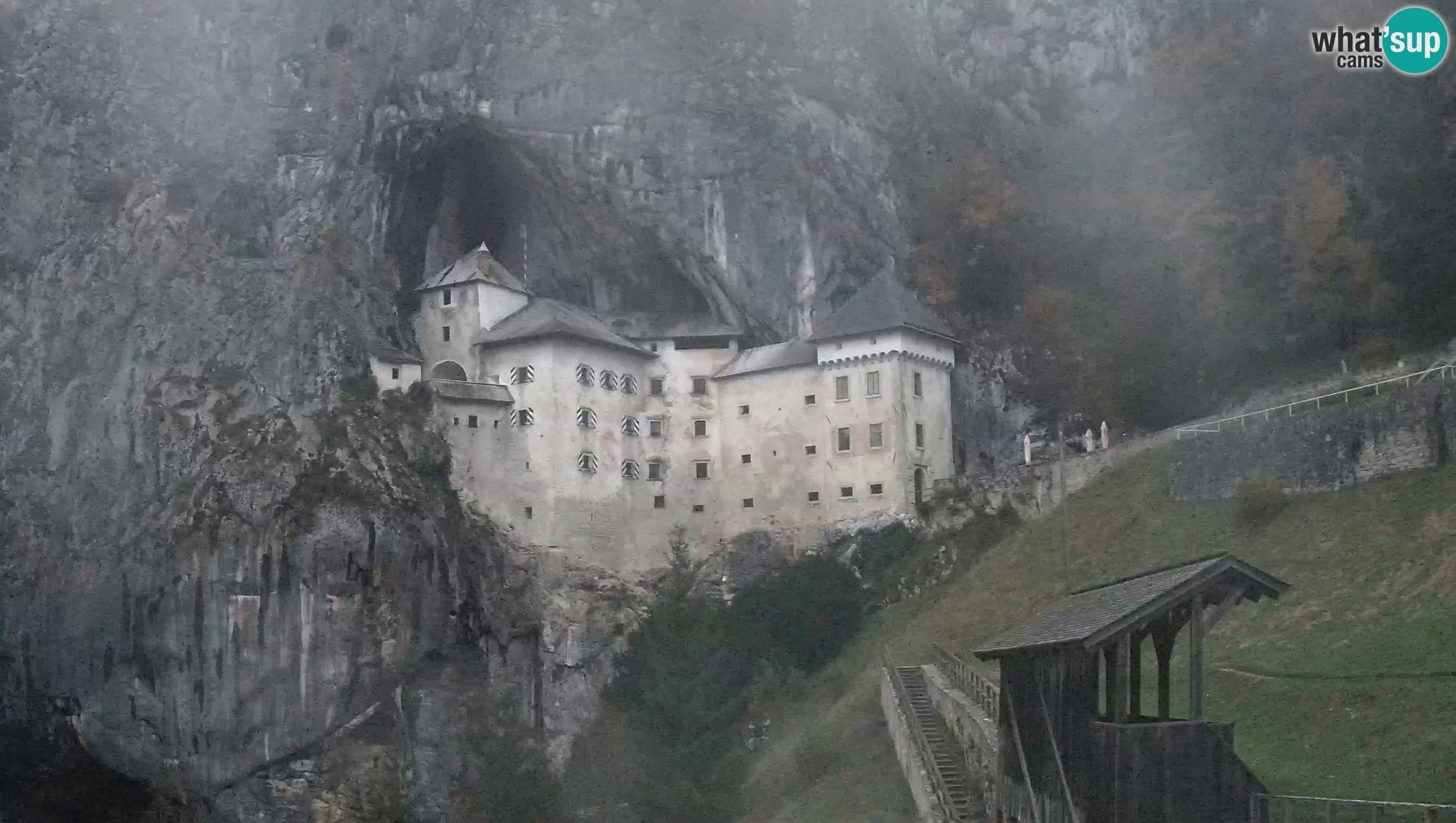 Live Webcam Grad Predjama – Château de Predjama – Postojna – Slovénie