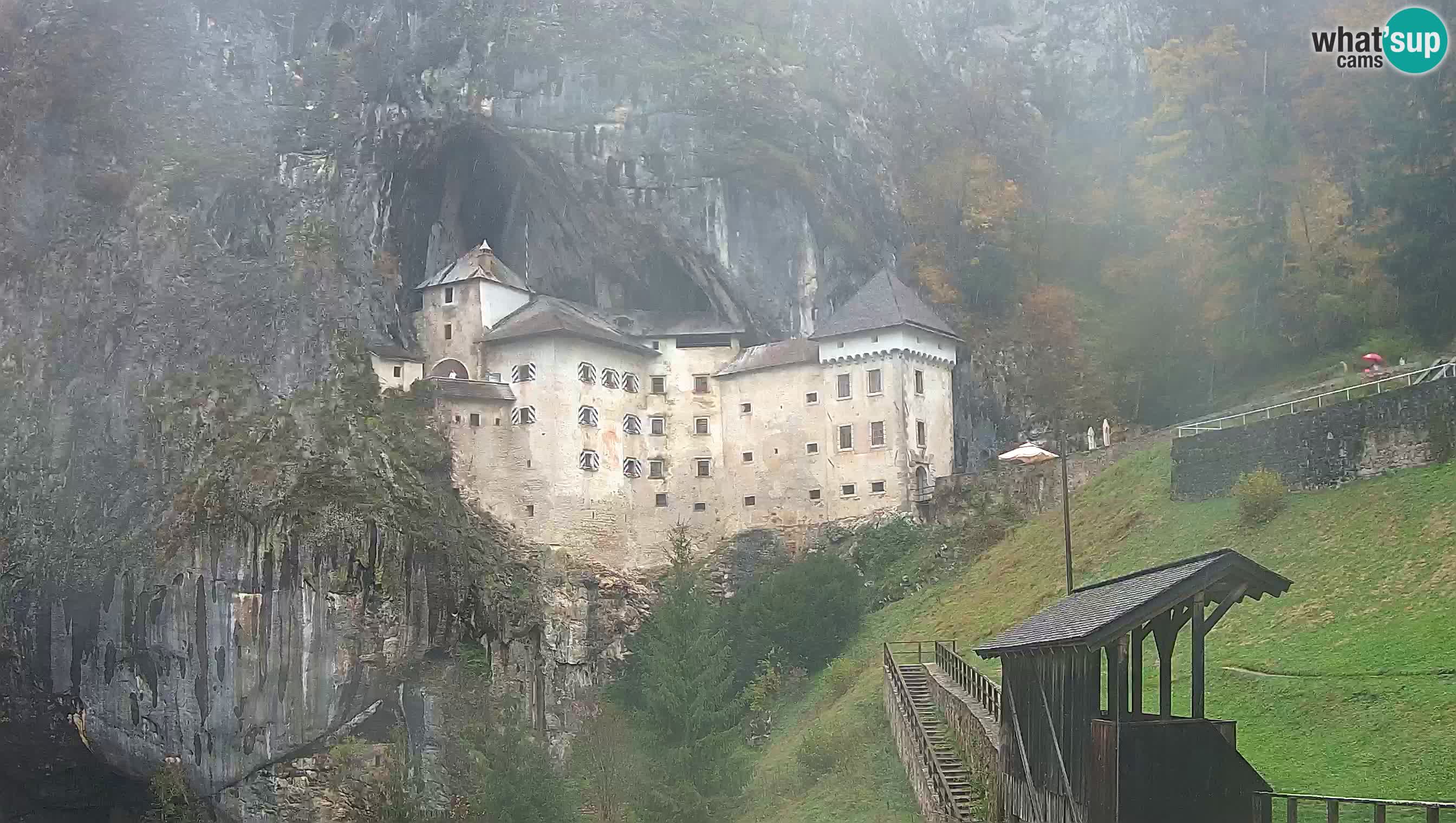 Live Webcam Grad Predjama – Château de Predjama – Postojna – Slovénie