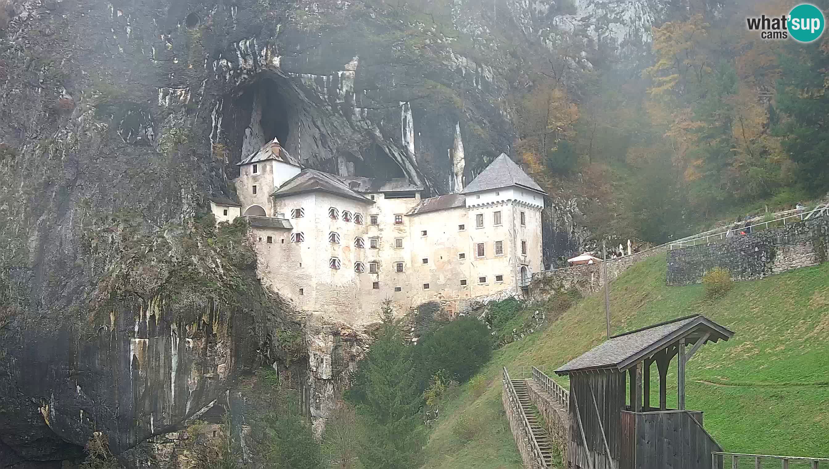 Live Webcam Grad Predjama – Château de Predjama – Postojna – Slovénie