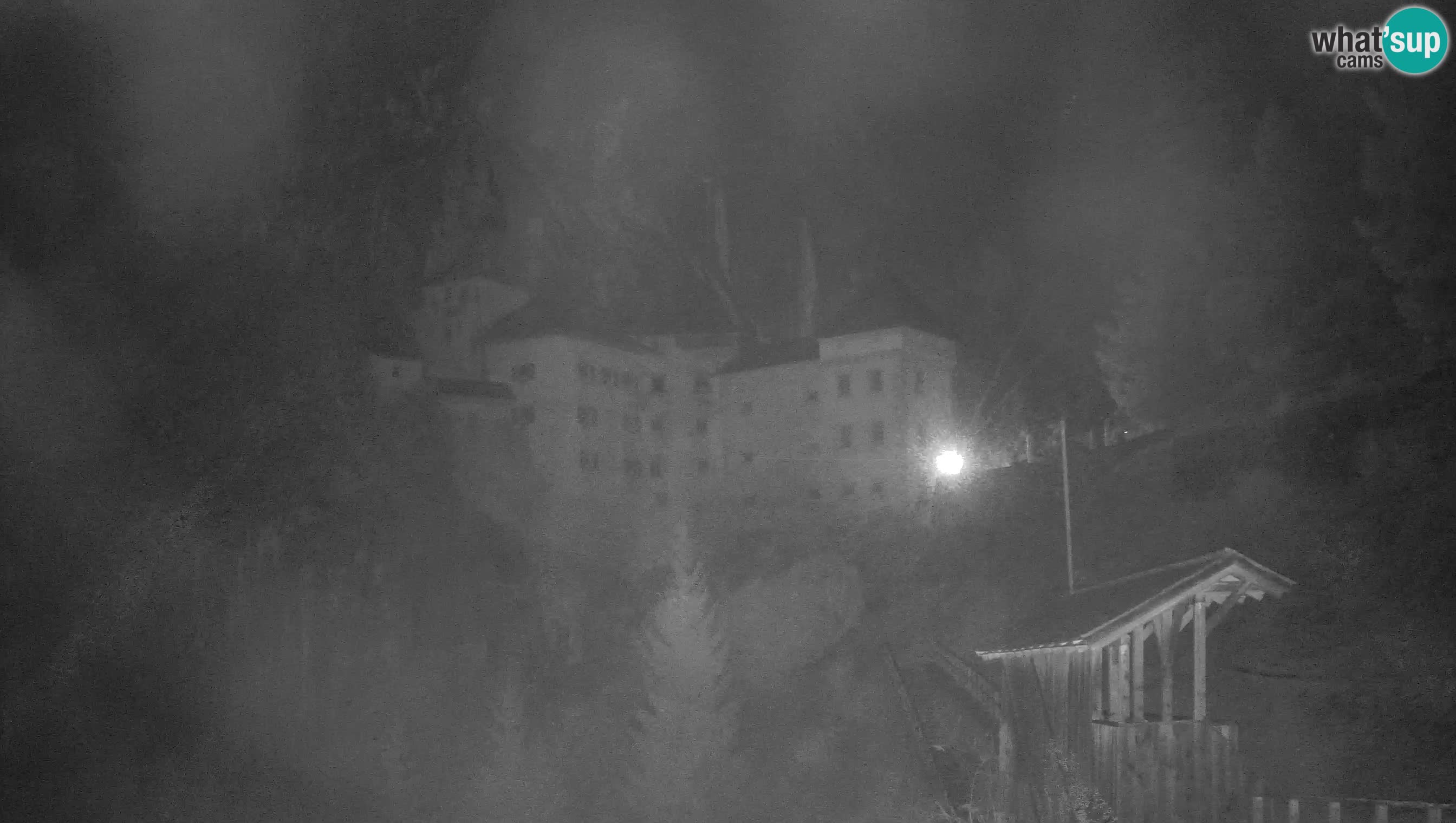 Live Webcam Grad Predjama – Château de Predjama – Postojna – Slovénie