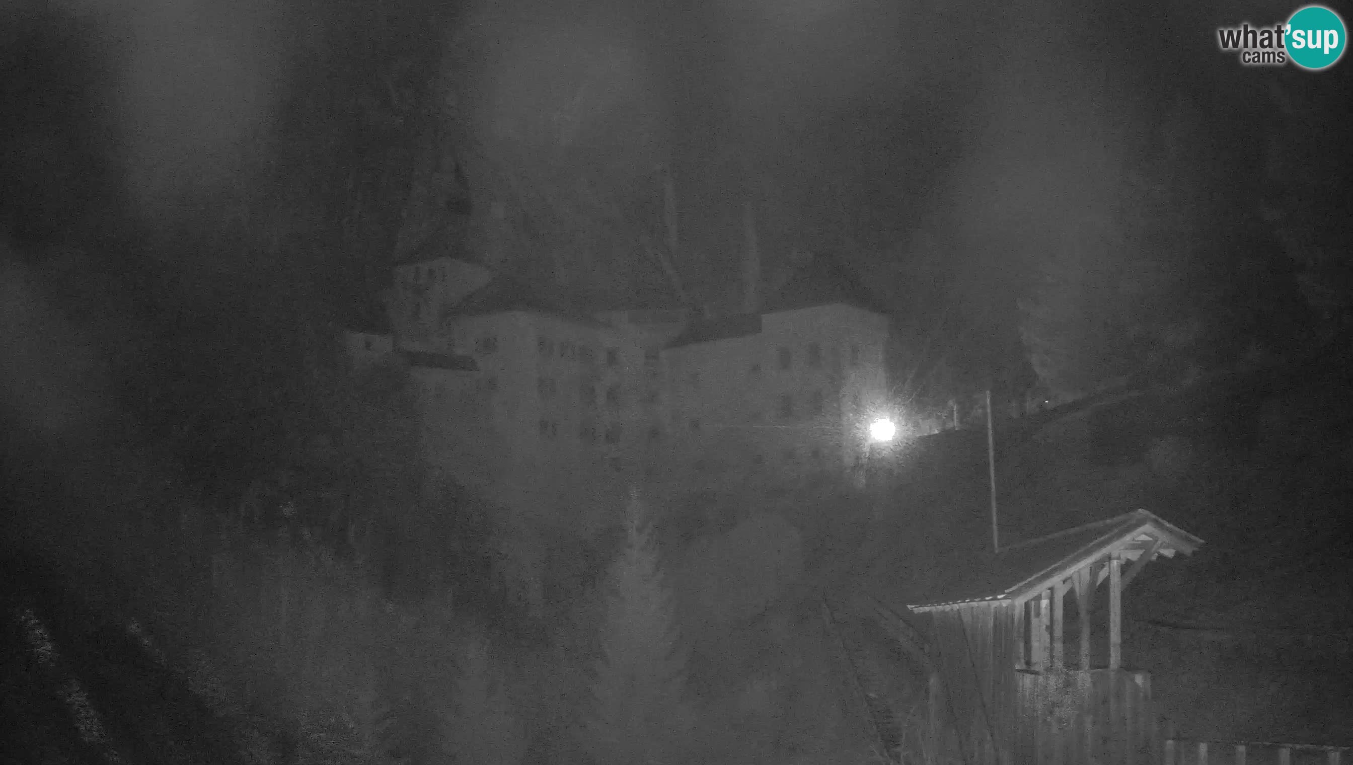 Live Webcam Höhlenburg Predjama – Postojna – Slowenien