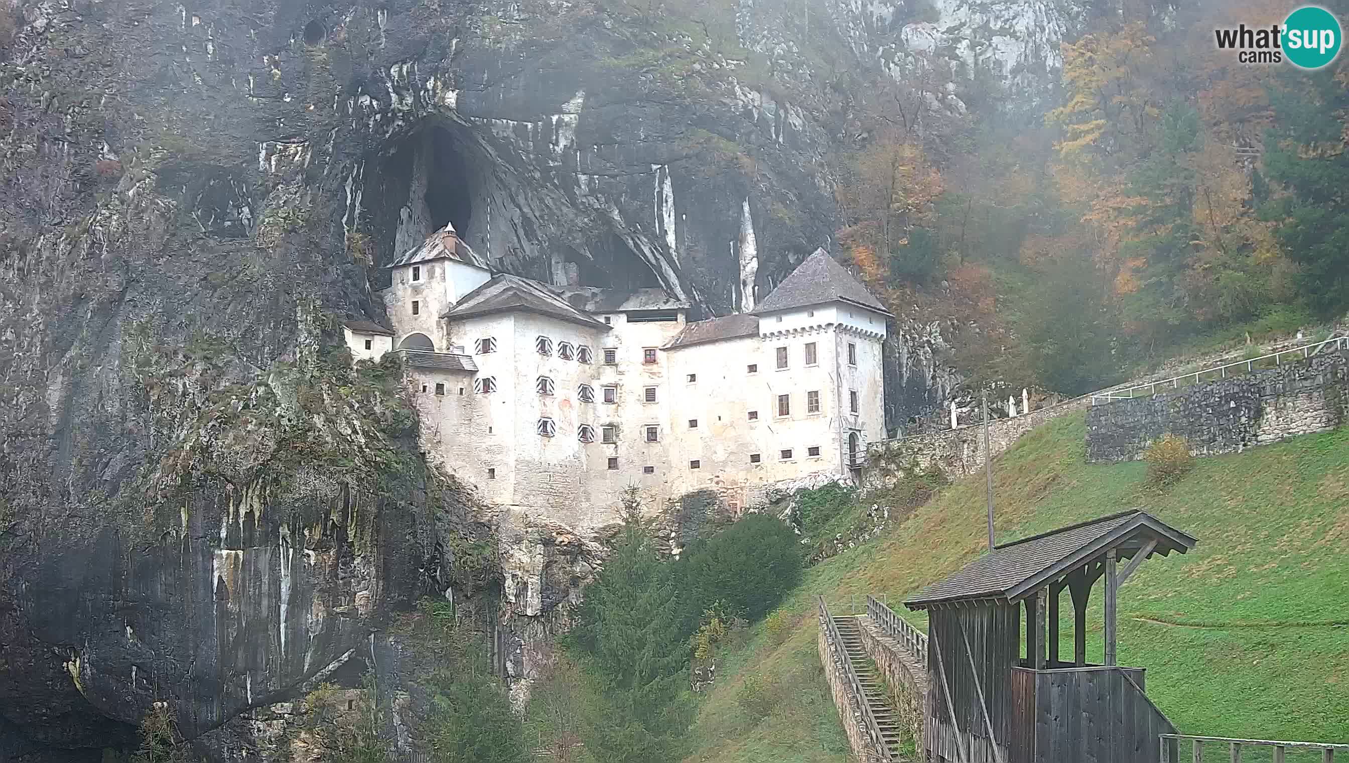 Live Webcam Grad Predjama – Château de Predjama – Postojna – Slovénie
