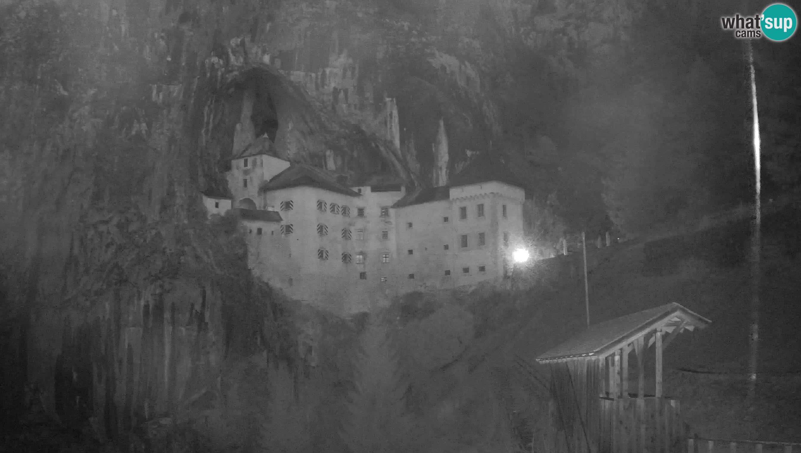 Web kamera Predjamski dvorac – Postojna – Slovenija