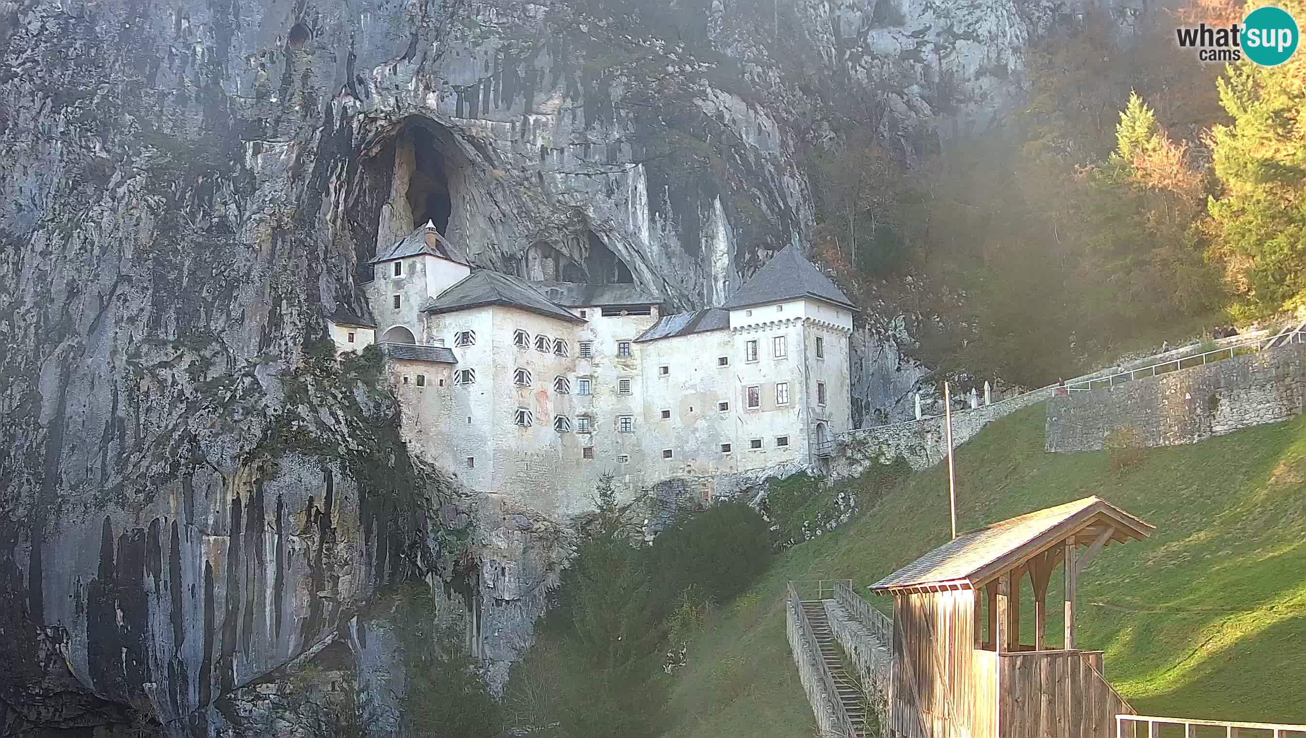 Camera en vivo Castillo de Predjama – Postojna – Eslovenia