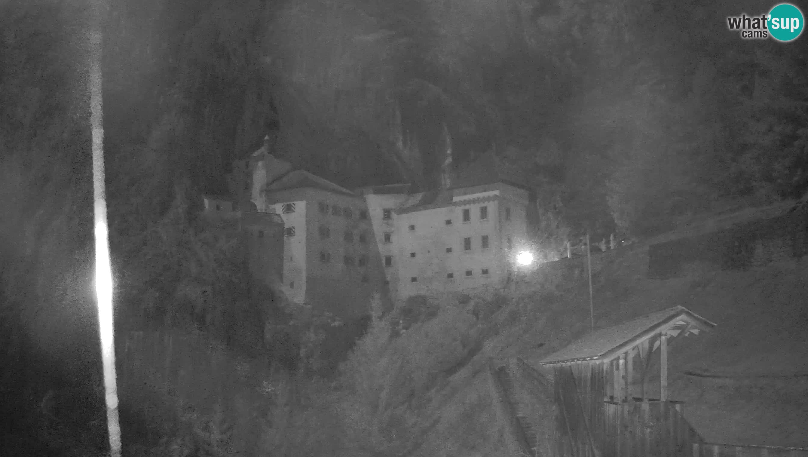 Web kamera Predjamski dvorac – Postojna – Slovenija