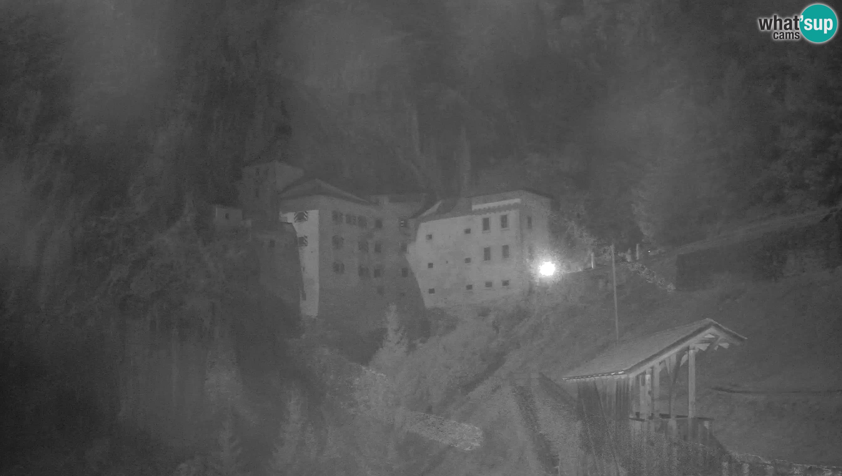 Web kamera Predjamski dvorac – Postojna – Slovenija