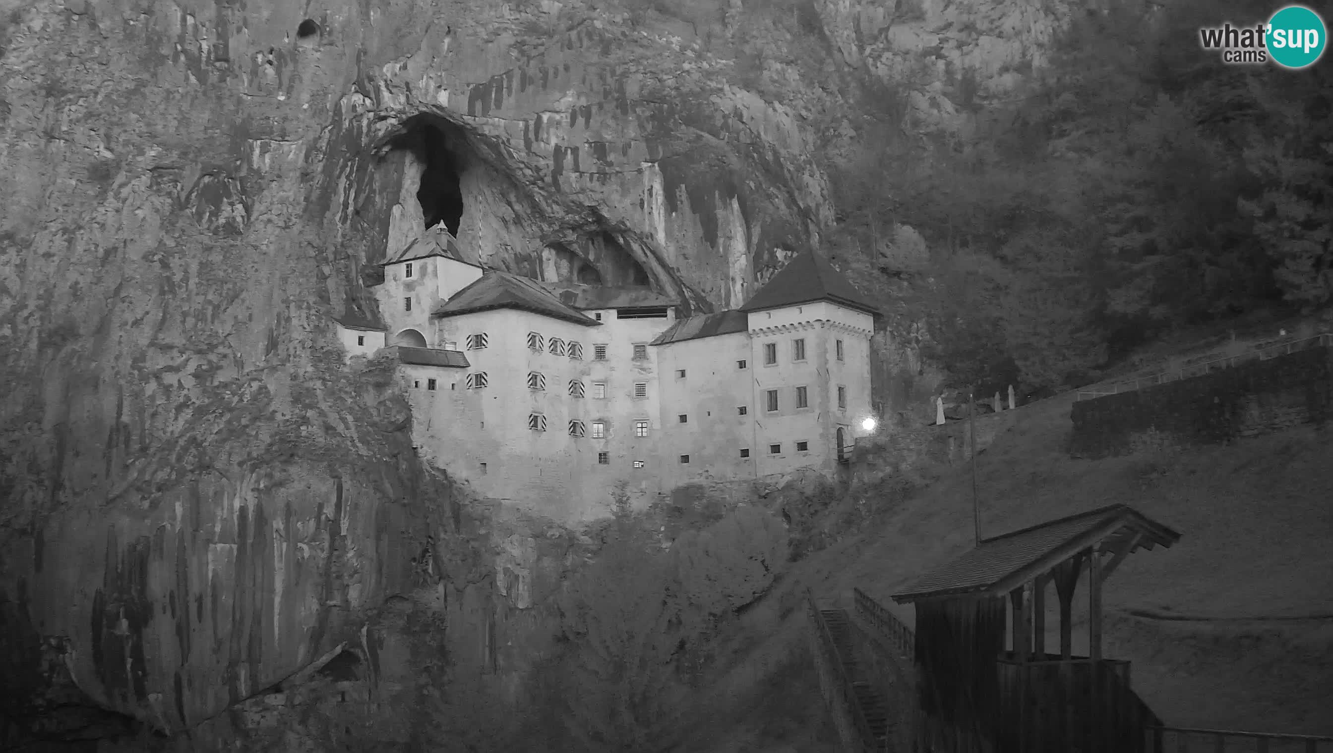 Live Webcam Predjamski grad – Predjama Castle – Postojna – Slovenia