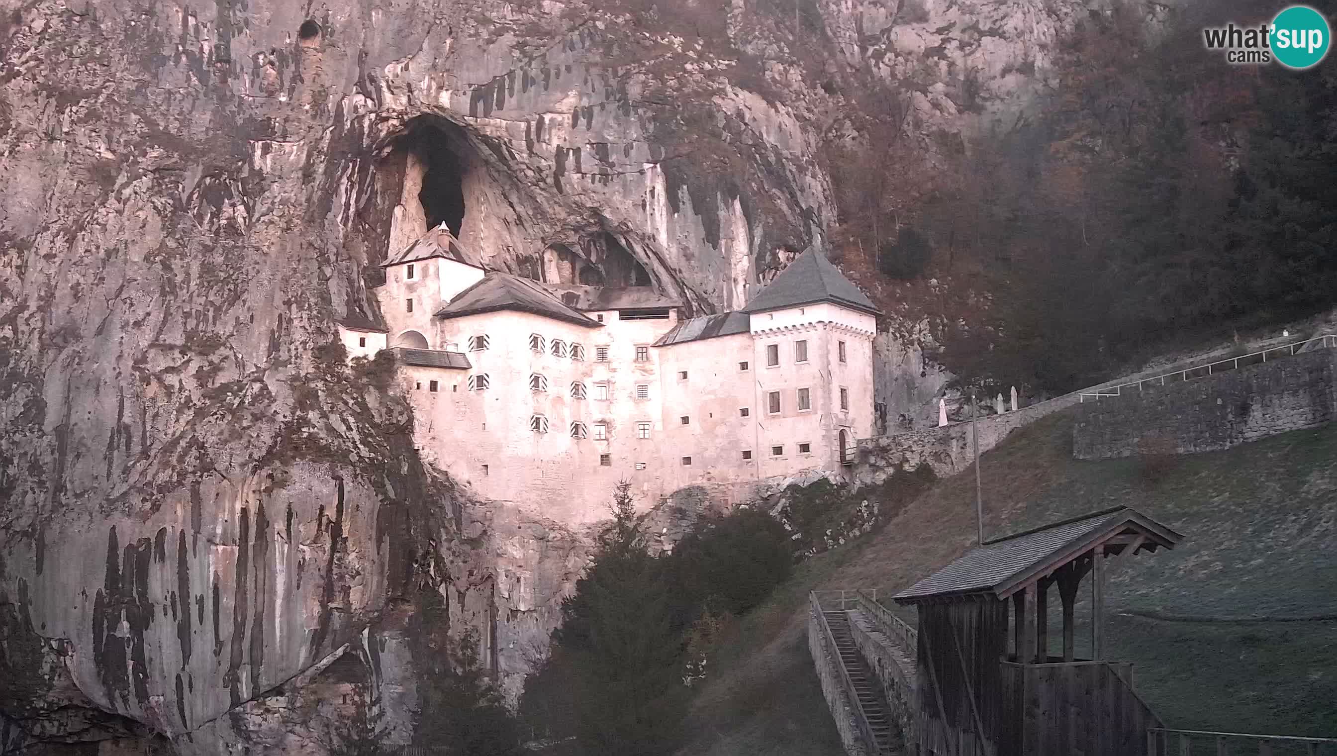 Camera en vivo Castillo de Predjama – Postojna – Eslovenia