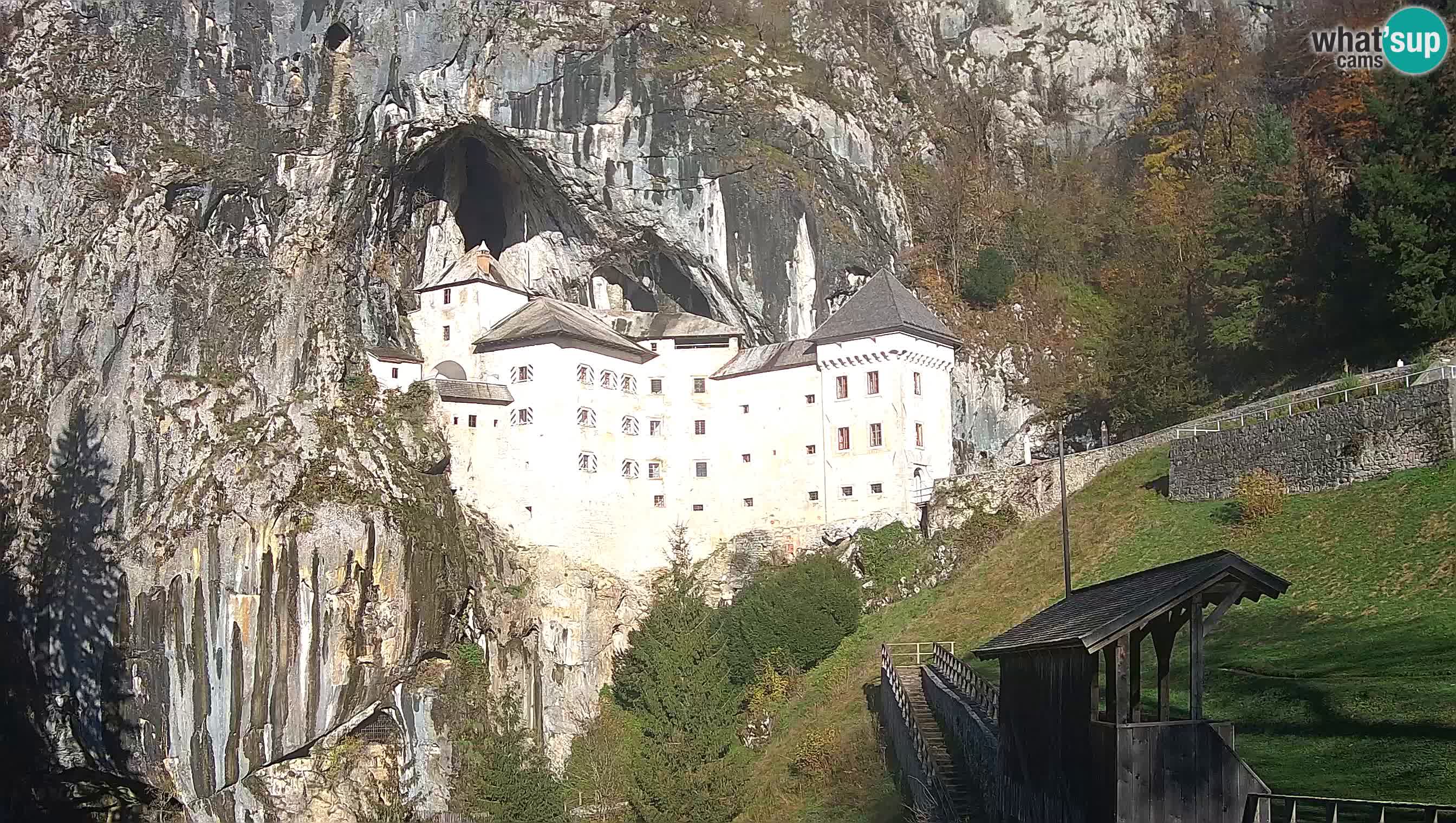Web kamera Predjamski dvorac – Postojna – Slovenija