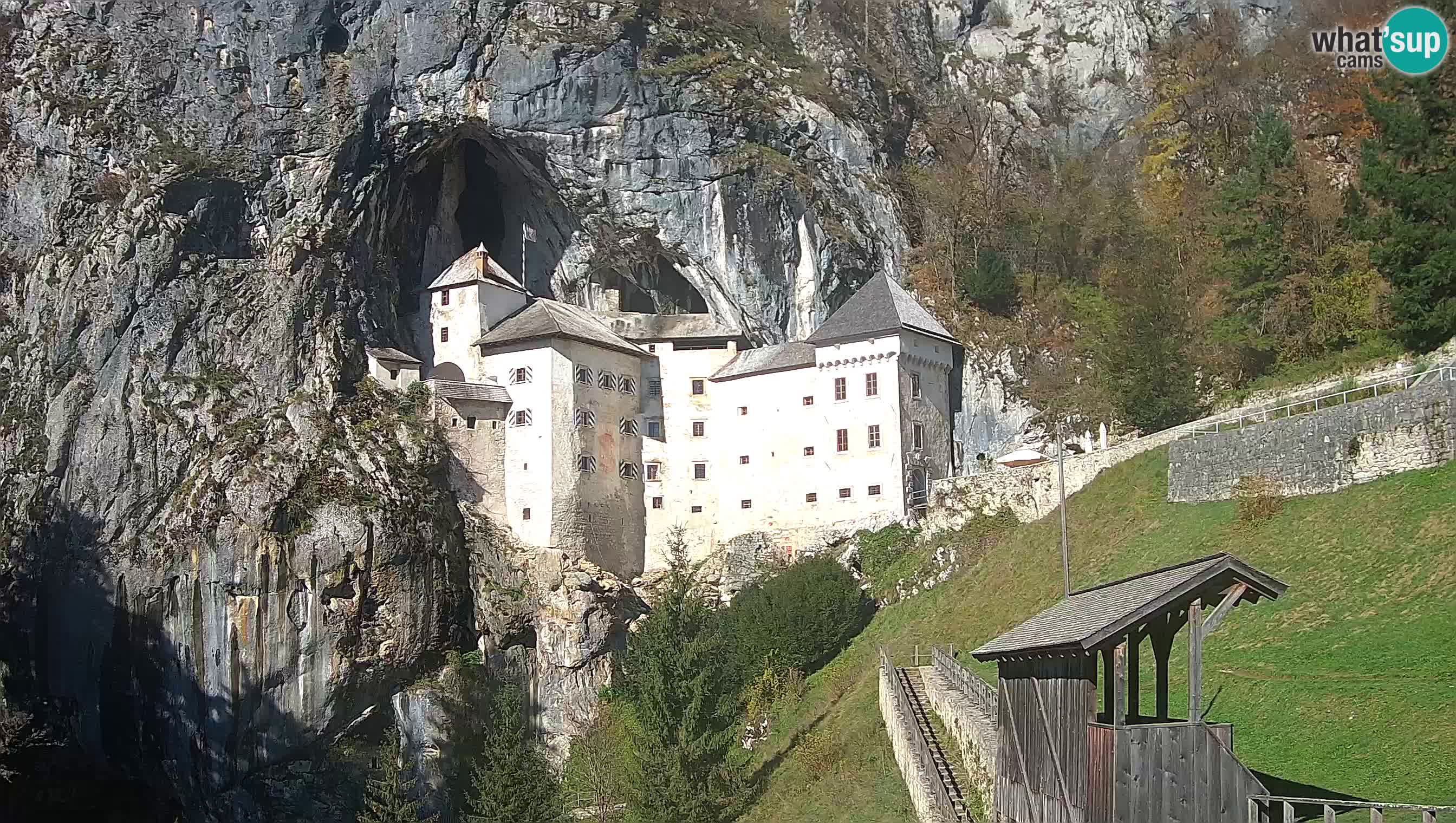 Web kamera Predjamski dvorac – Postojna – Slovenija
