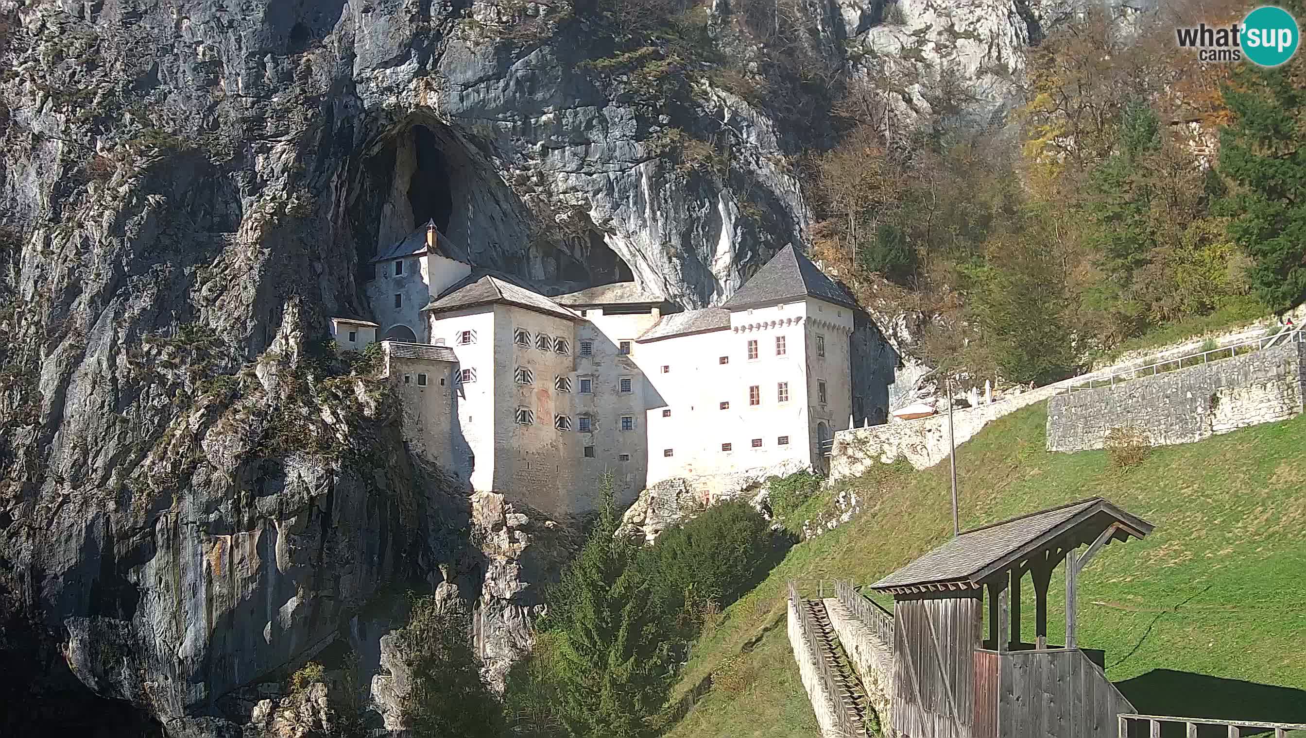 Web kamera Predjamski dvorac – Postojna – Slovenija