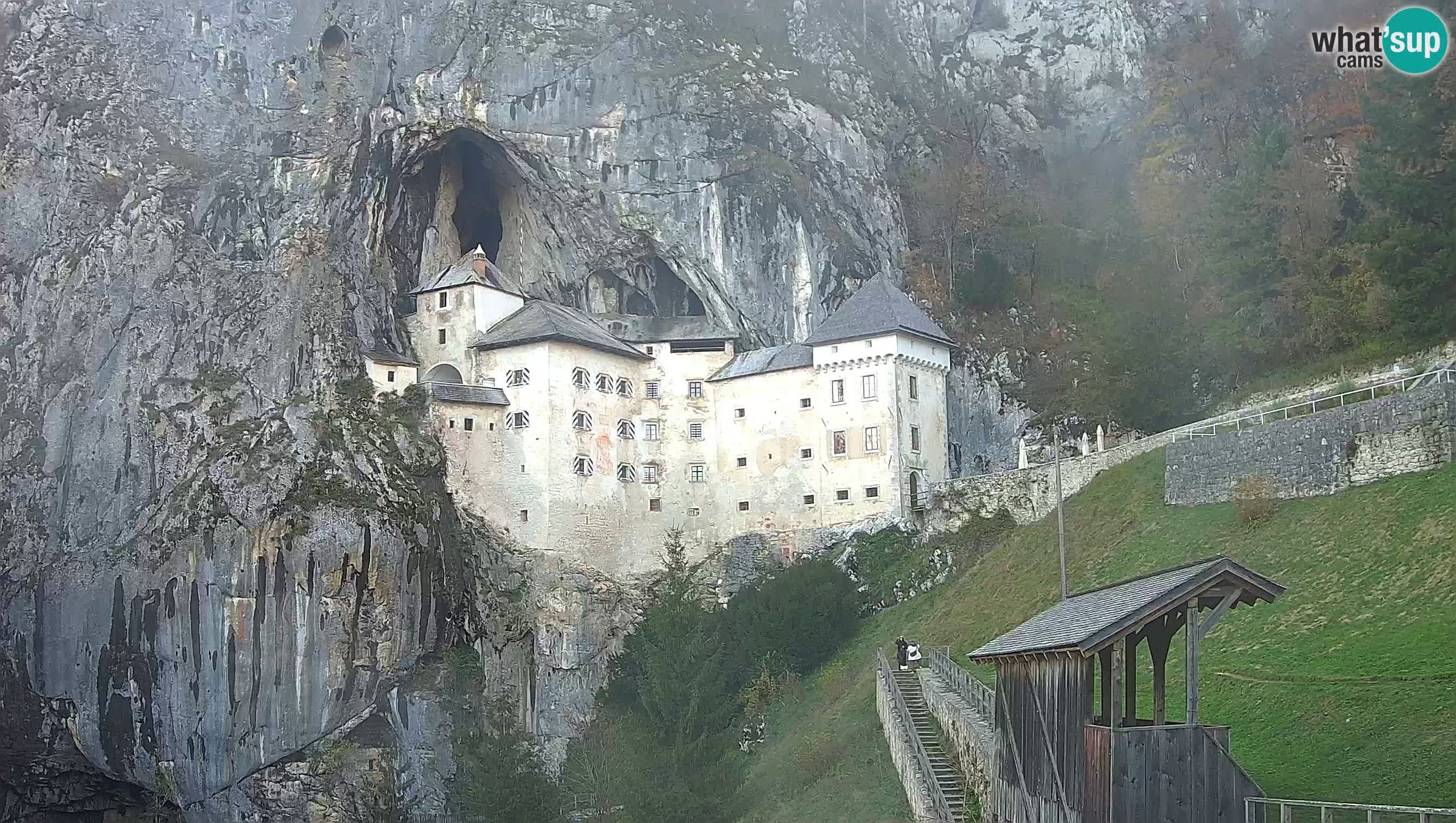 Live Webcam Grad Predjama – Château de Predjama – Postojna – Slovénie