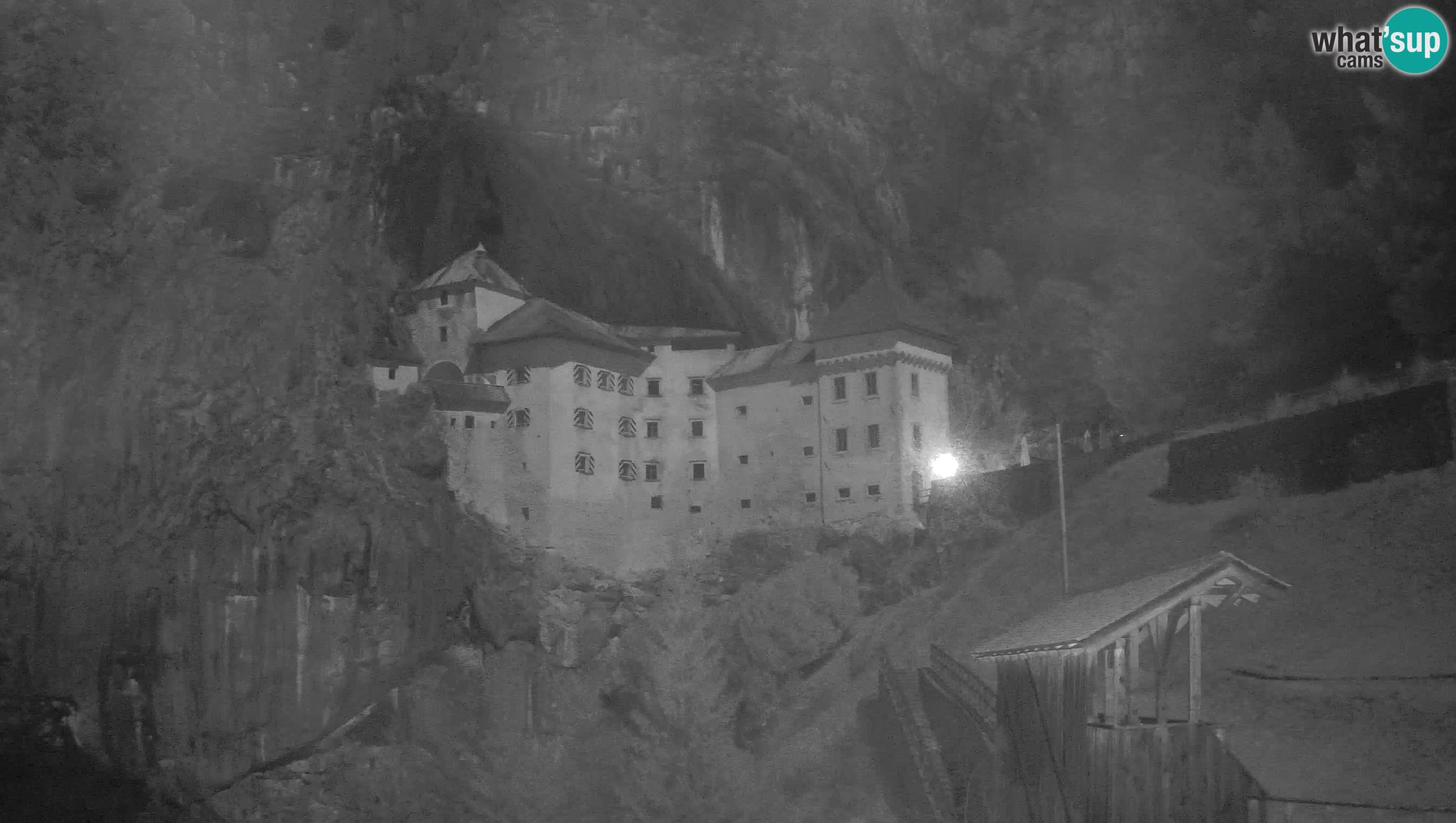 Web kamera Predjamski dvorac – Postojna – Slovenija