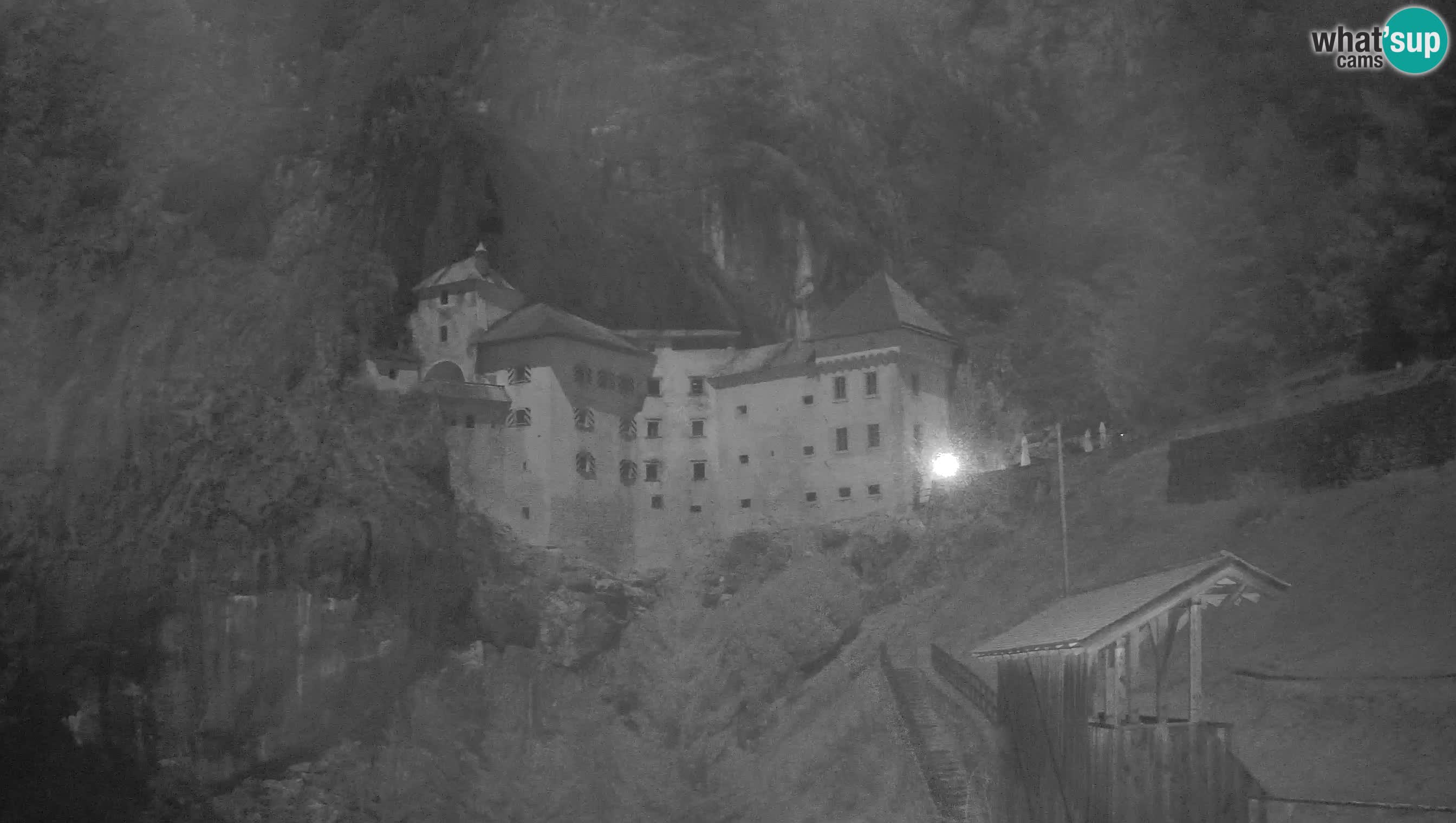 Live Webcam Grad Predjama – Château de Predjama – Postojna – Slovénie