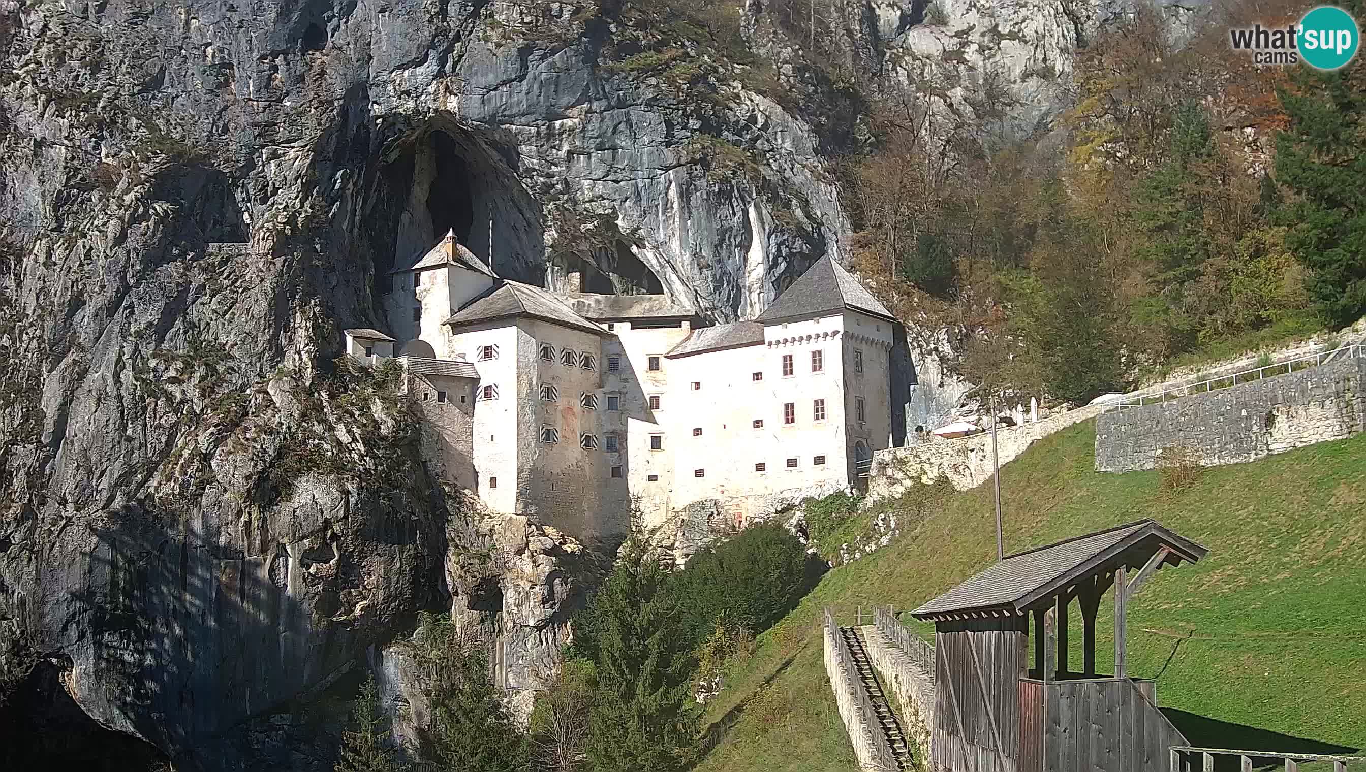 Live Webcam Grad Predjama – Château de Predjama – Postojna – Slovénie