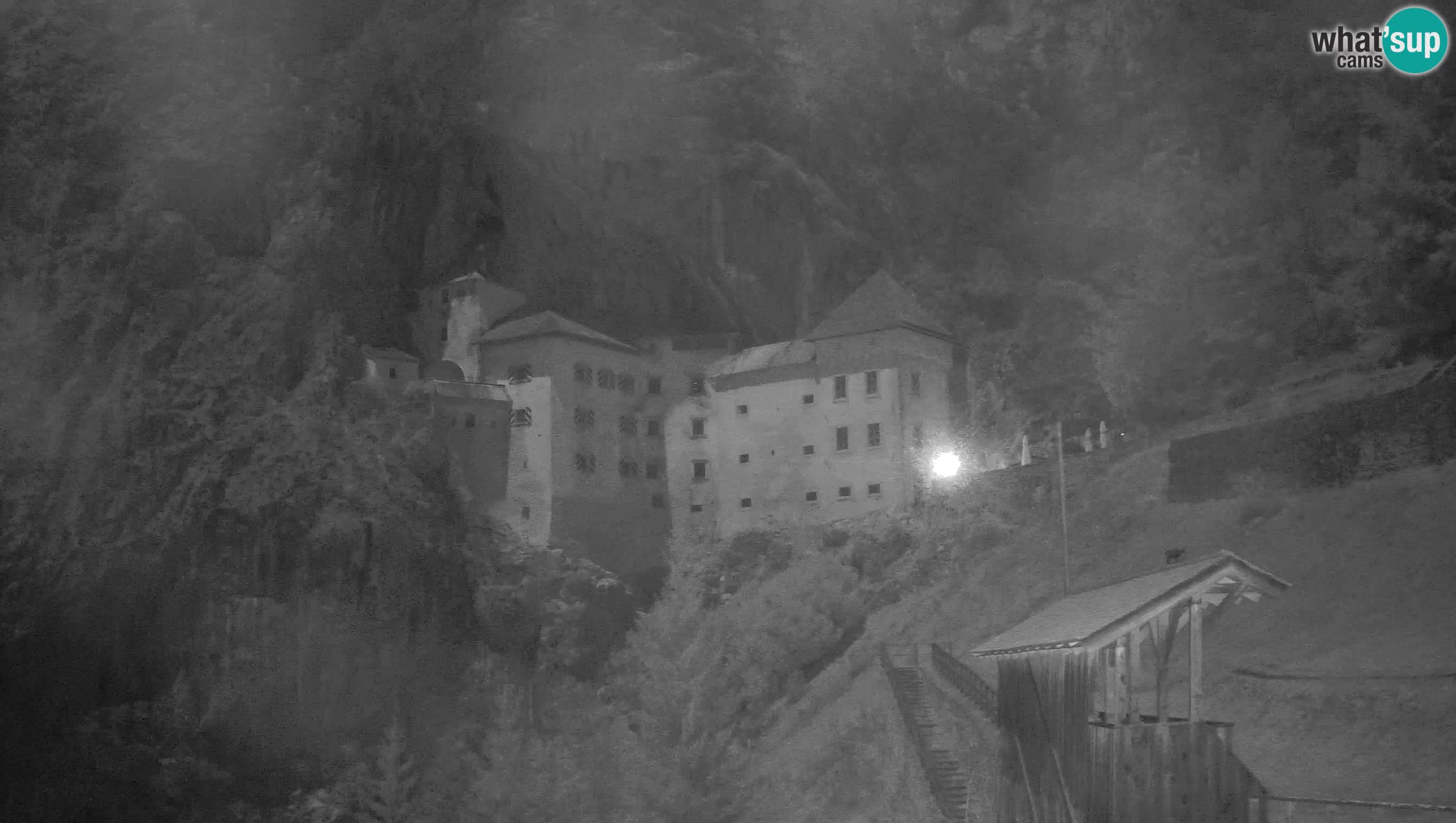 Web kamera Predjamski dvorac – Postojna – Slovenija