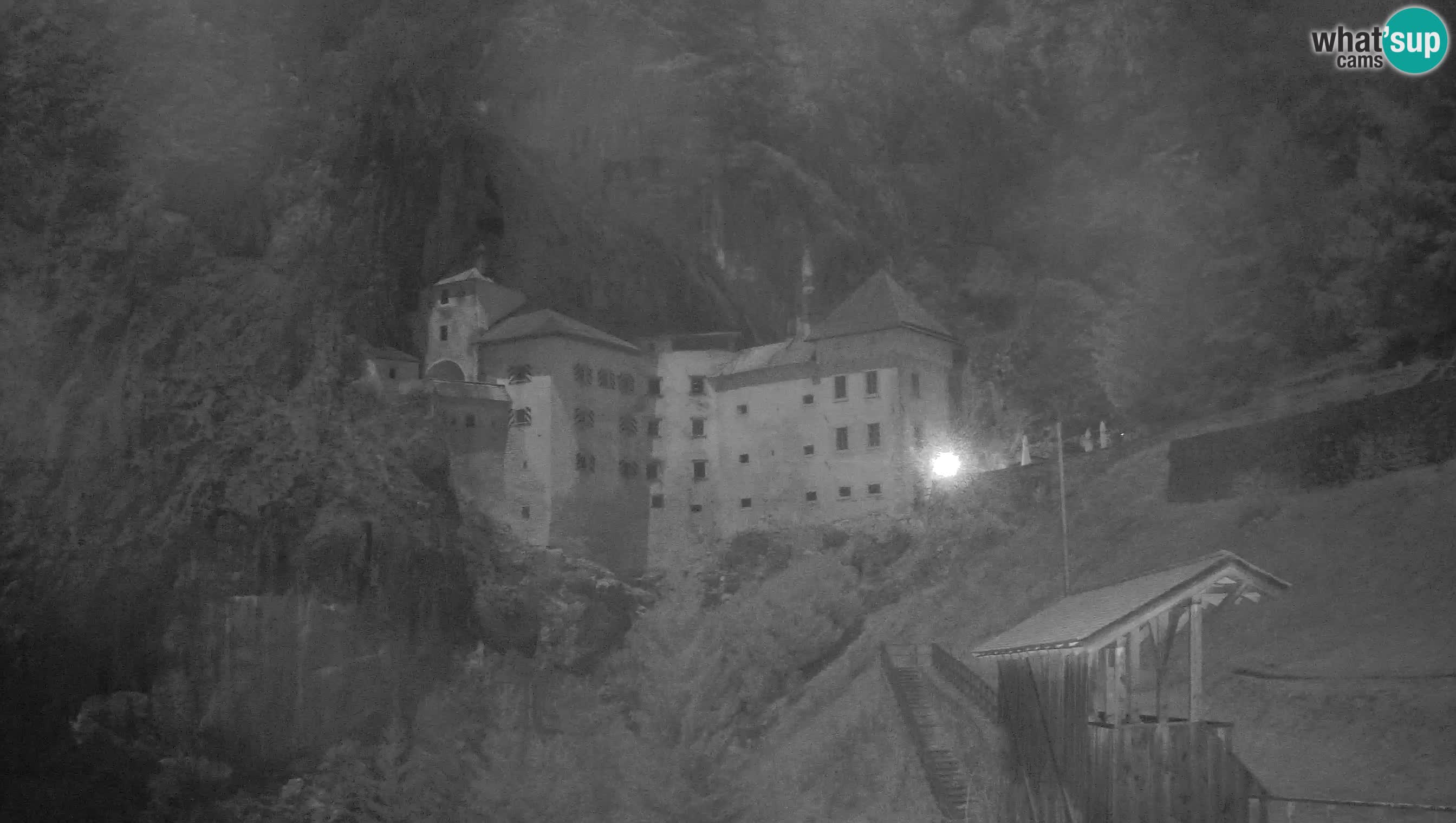 Live Webcam Höhlenburg Predjama – Postojna – Slowenien