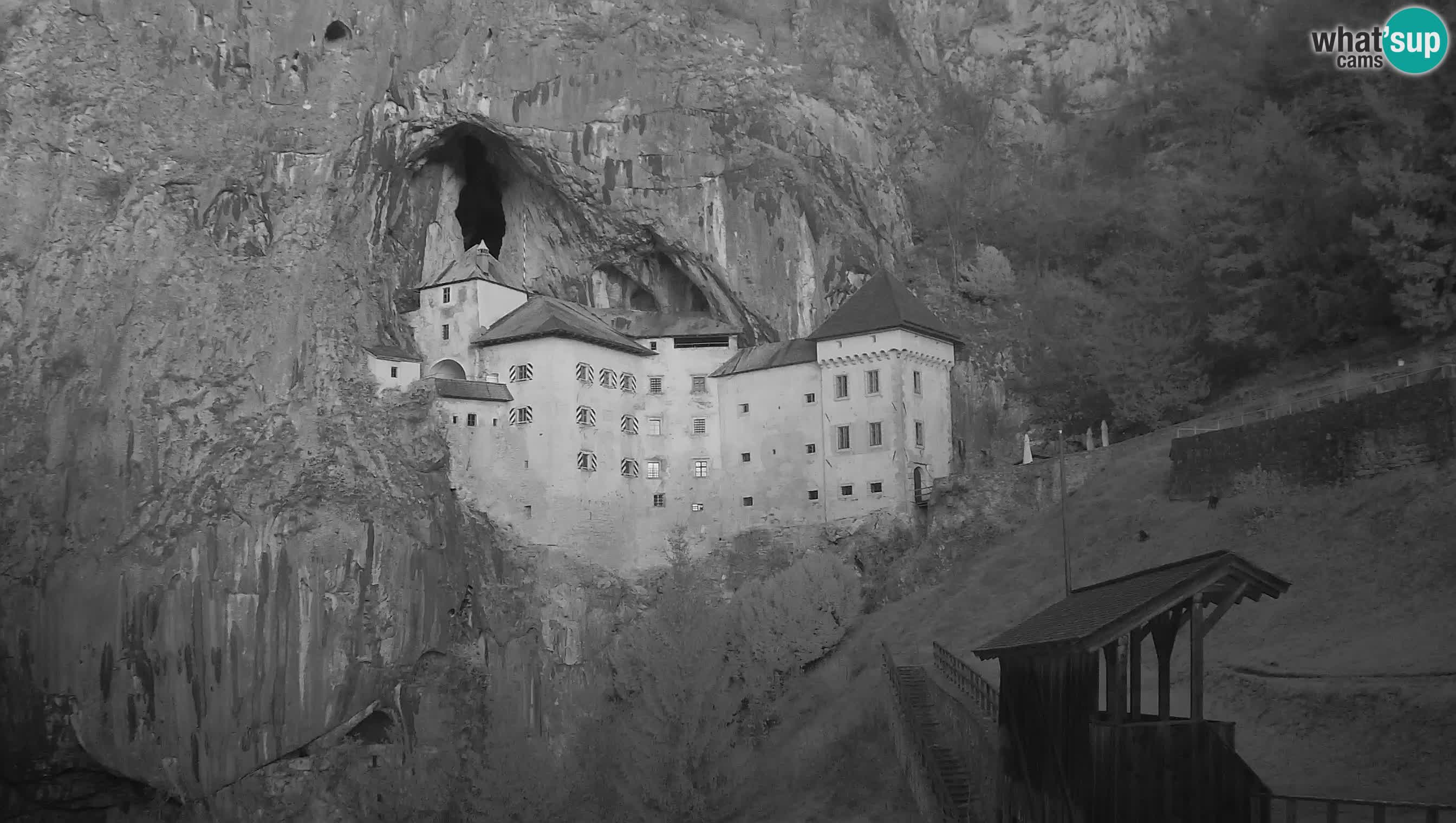 Web kamera Predjamski dvorac – Postojna – Slovenija