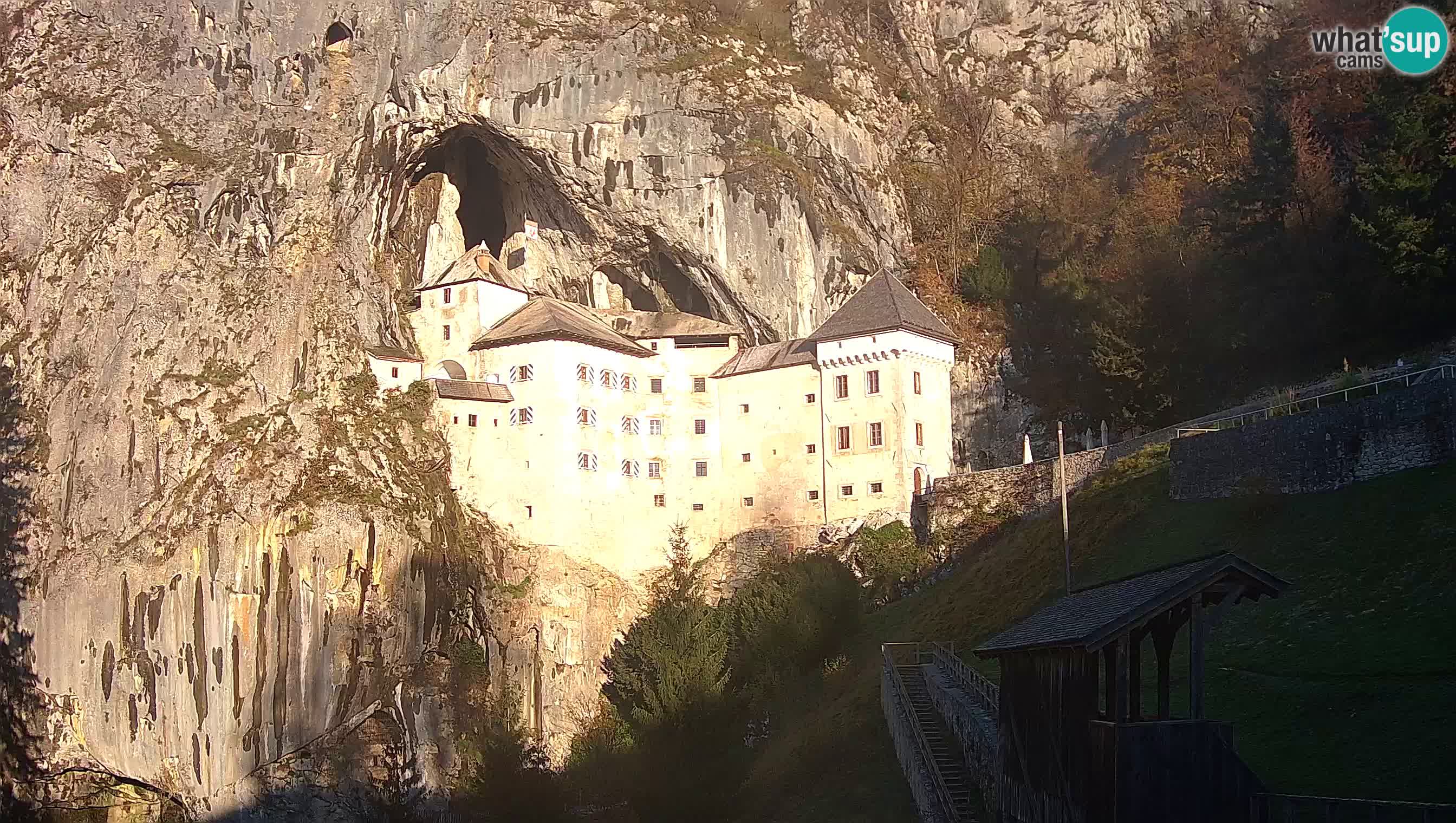 Live Webcam Castello di Predjama – Postumia – Slovenia