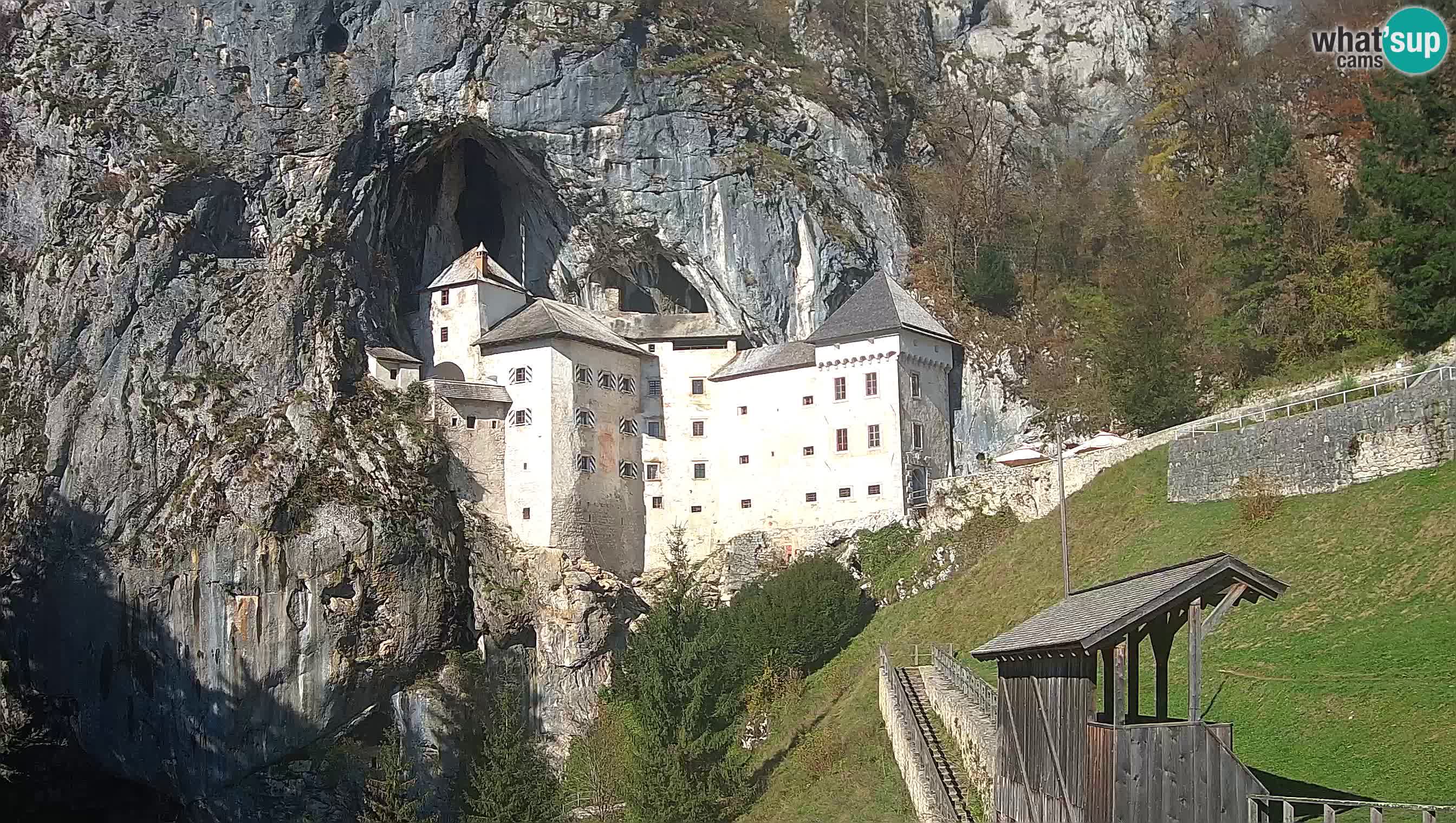 Web kamera Predjamski dvorac – Postojna – Slovenija