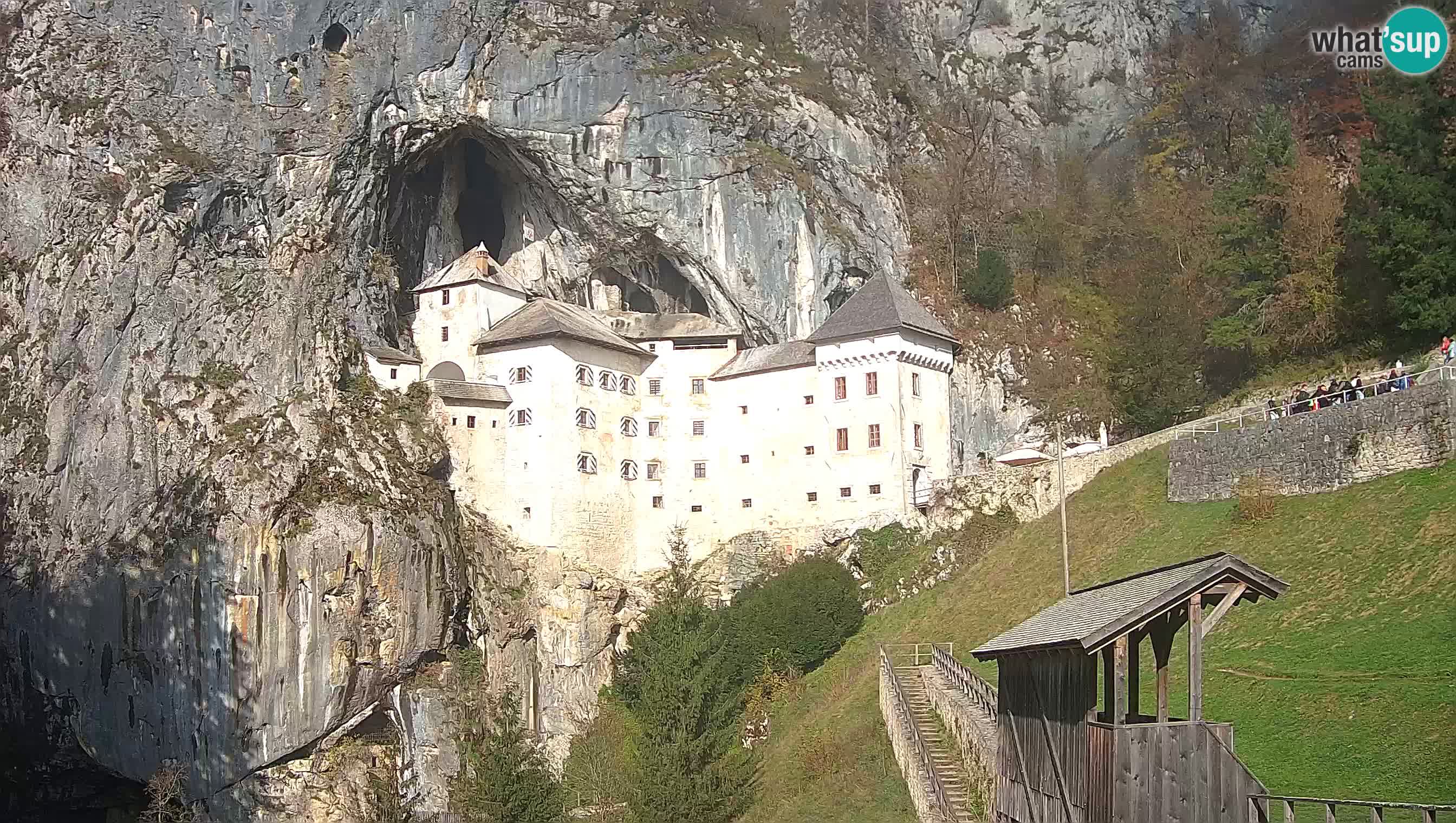 Live Webcam Höhlenburg Predjama – Postojna – Slowenien