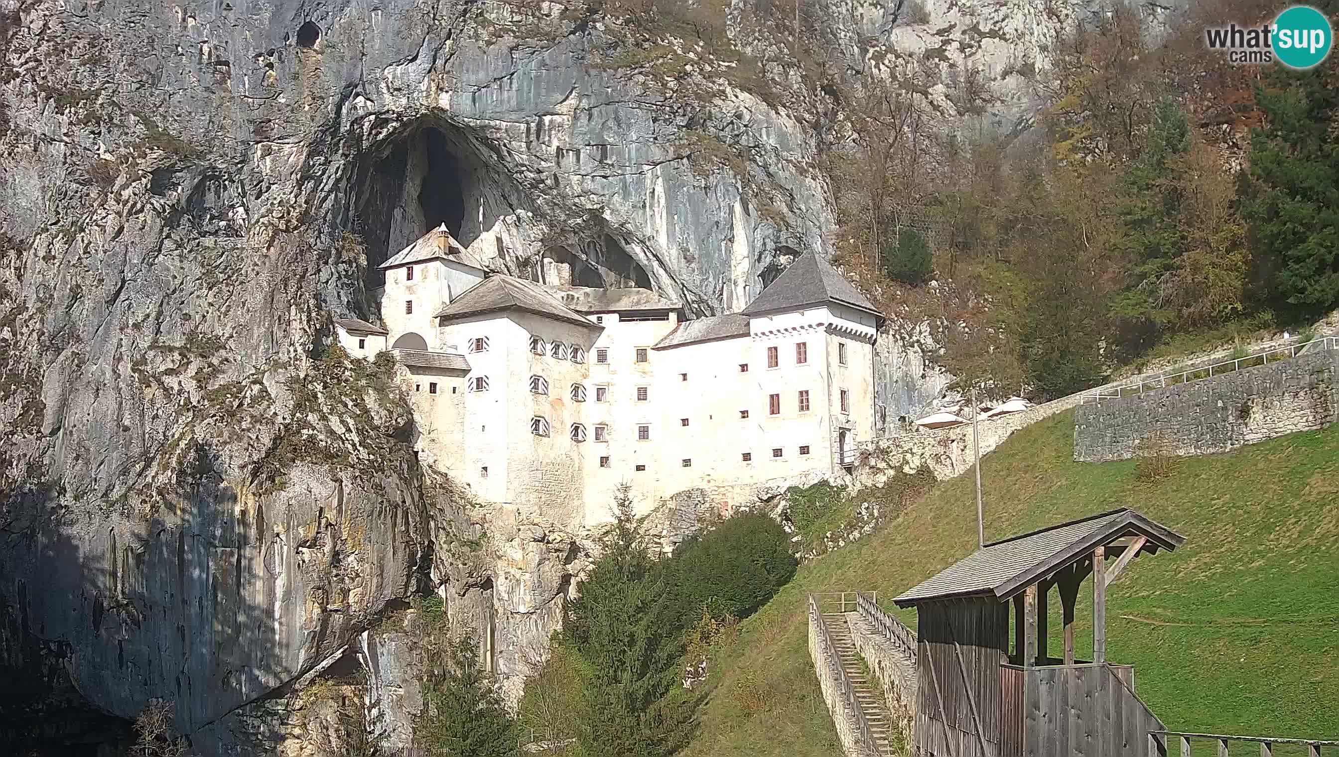 Web kamera Predjamski dvorac – Postojna – Slovenija