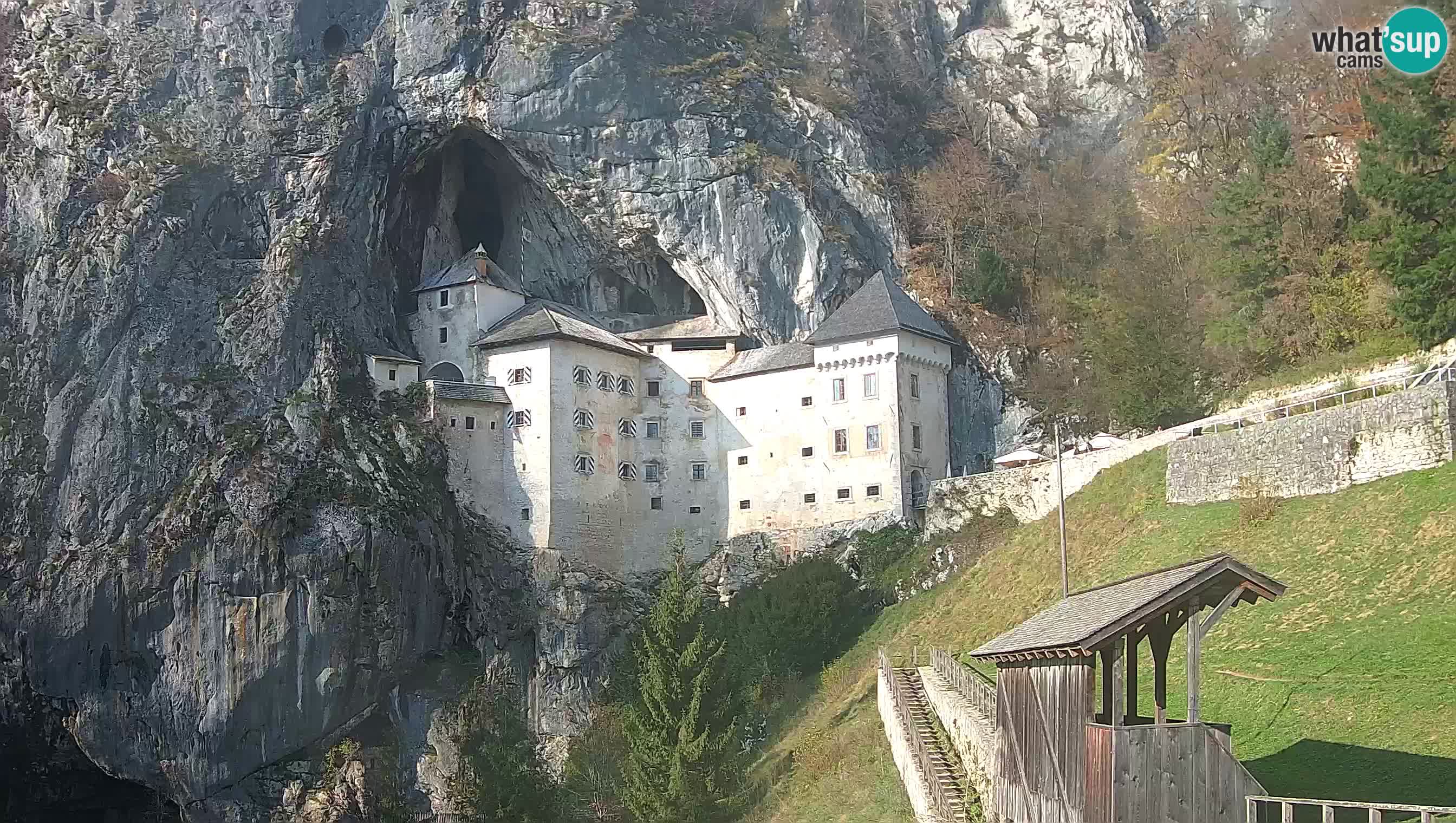 Web kamera Predjamski dvorac – Postojna – Slovenija