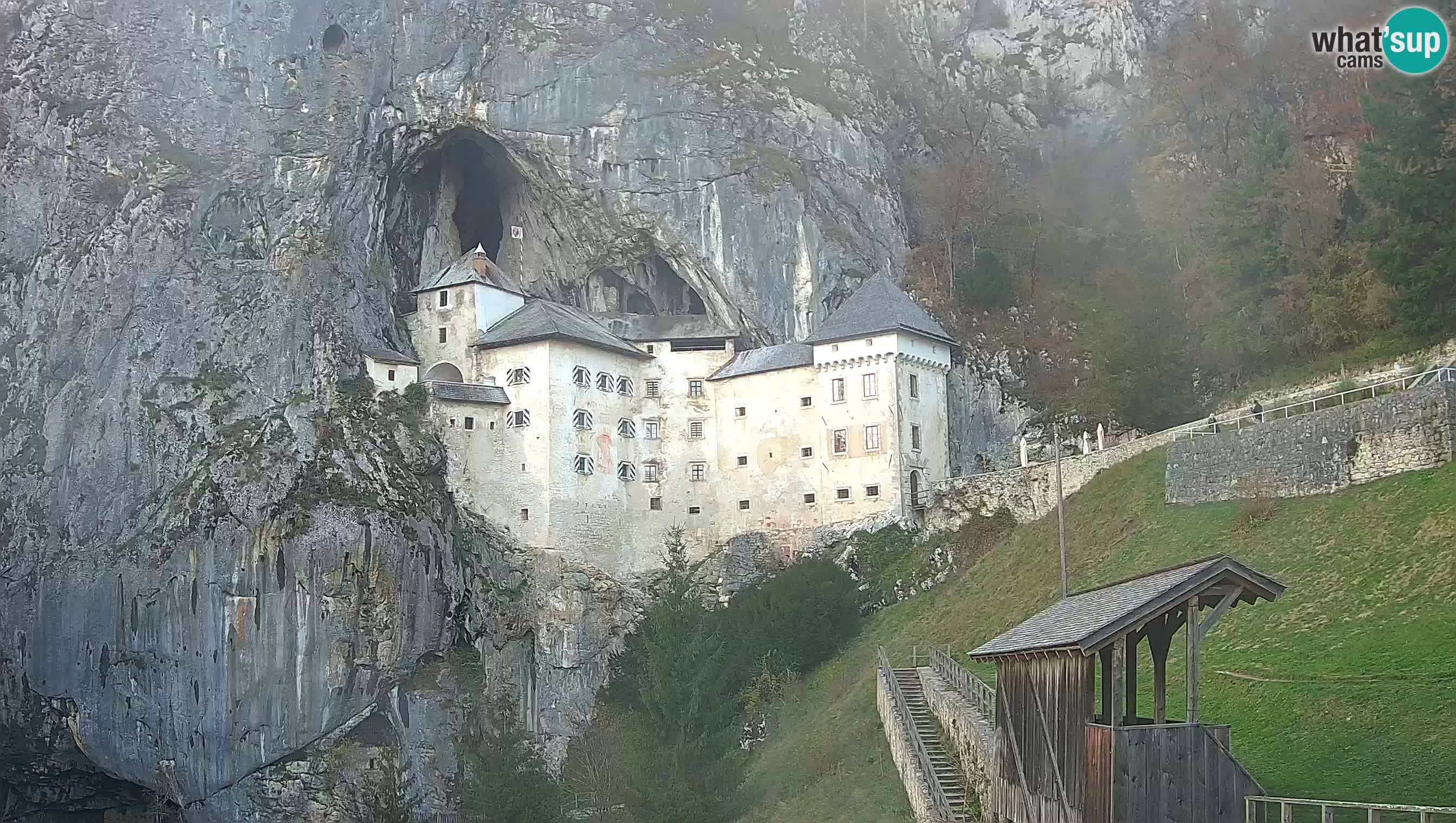 Live Webcam Predjamski grad – Predjama Castle – Postojna – Slovenia