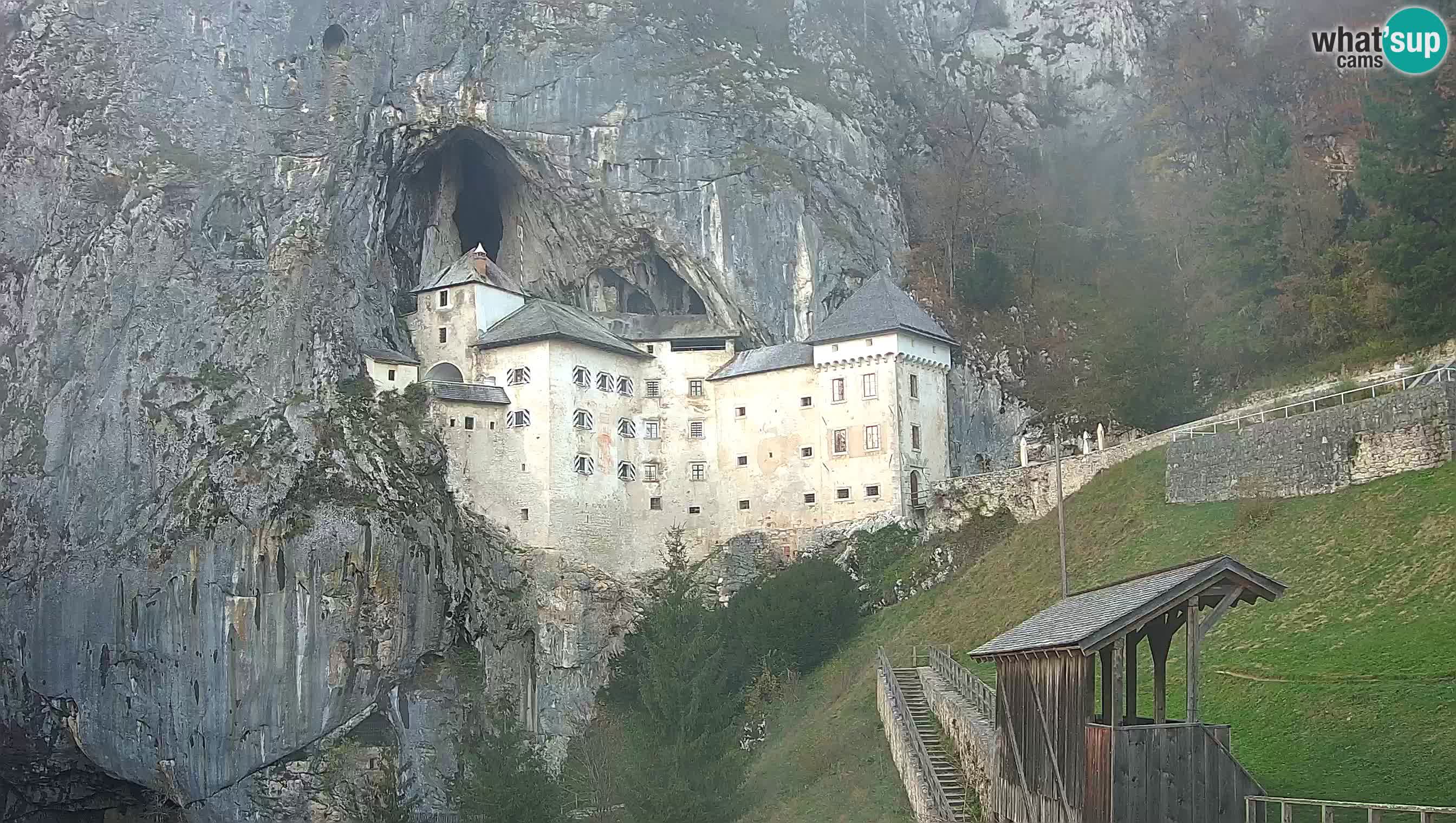 Live Webcam Grad Predjama – Château de Predjama – Postojna – Slovénie