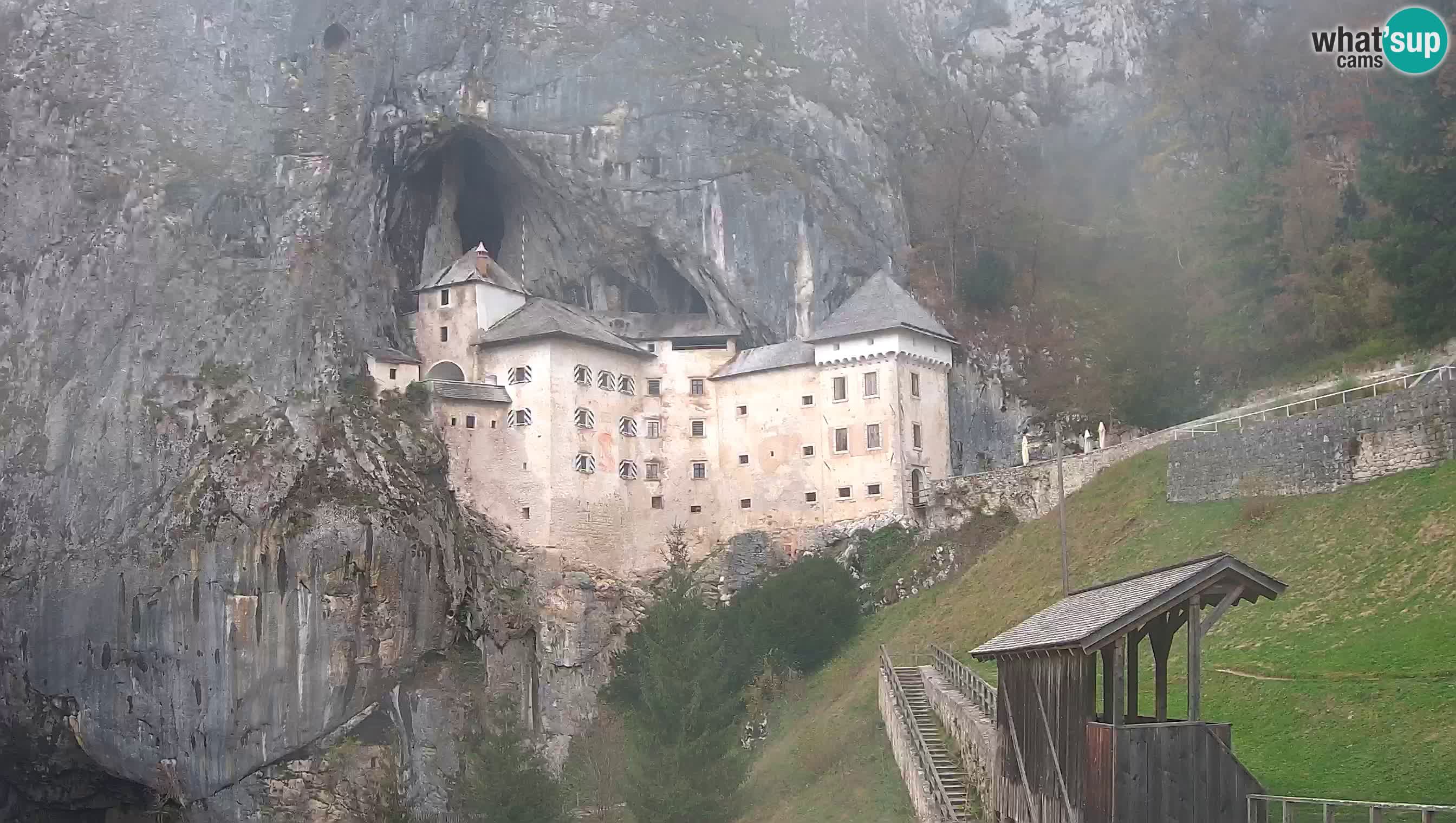 Live Webcam Castello di Predjama – Postumia – Slovenia