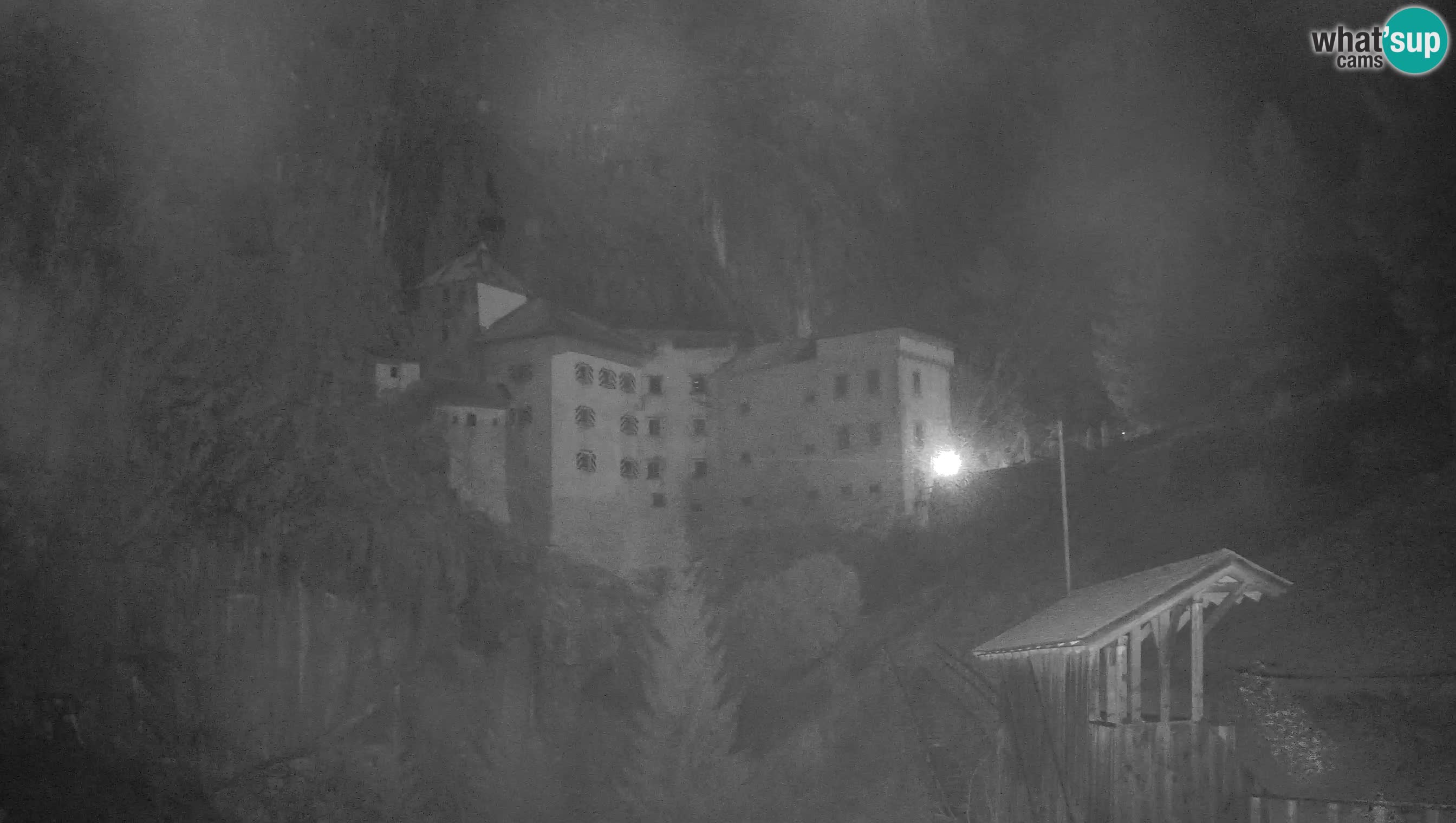 Live Webcam Höhlenburg Predjama – Postojna – Slowenien
