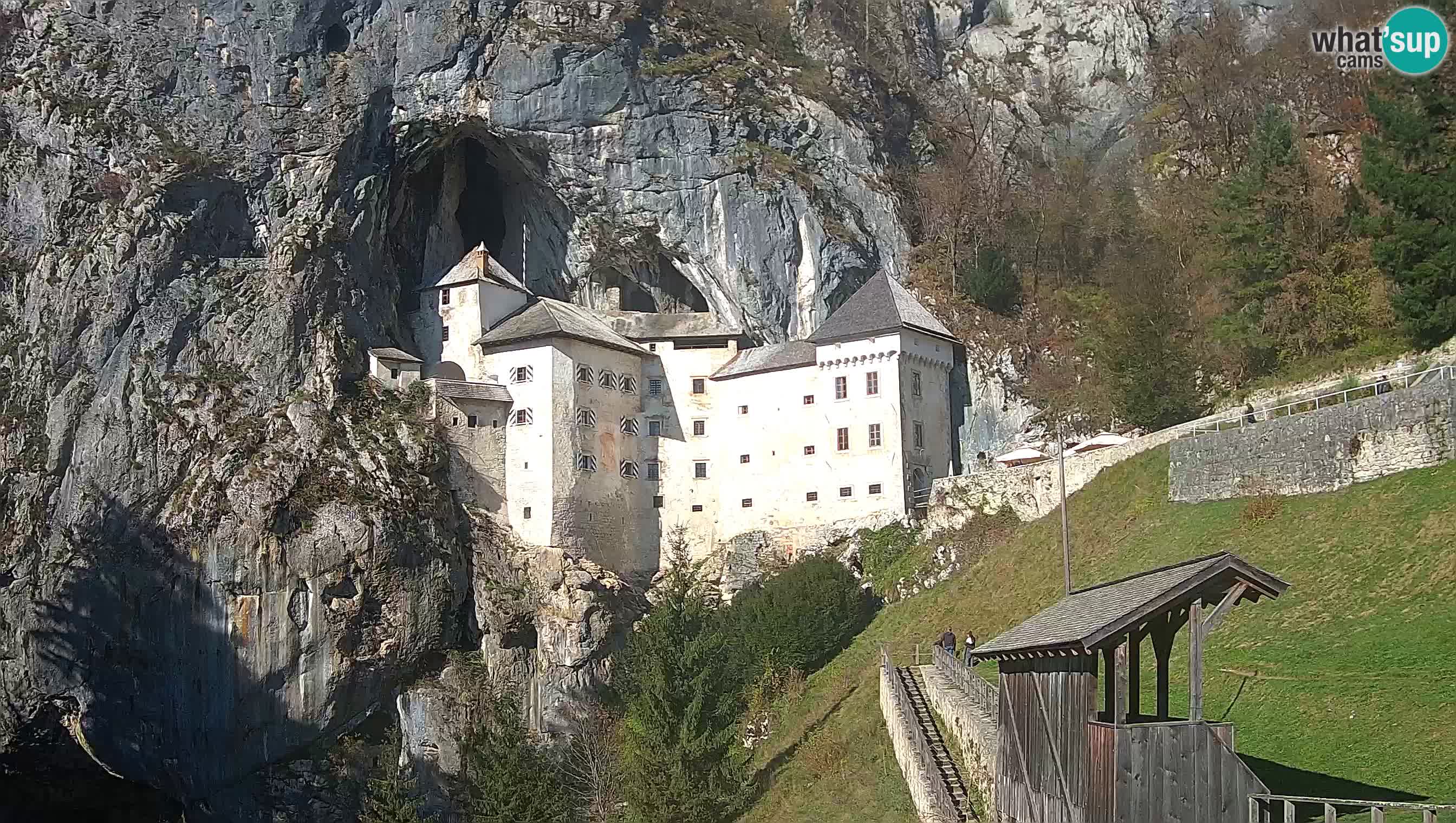 Live Webcam Höhlenburg Predjama – Postojna – Slowenien