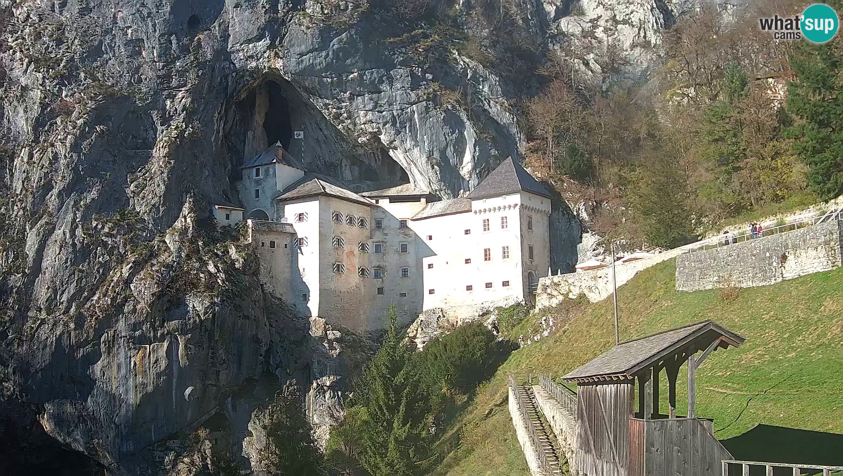 Live Webcam Grad Predjama – Château de Predjama – Postojna – Slovénie