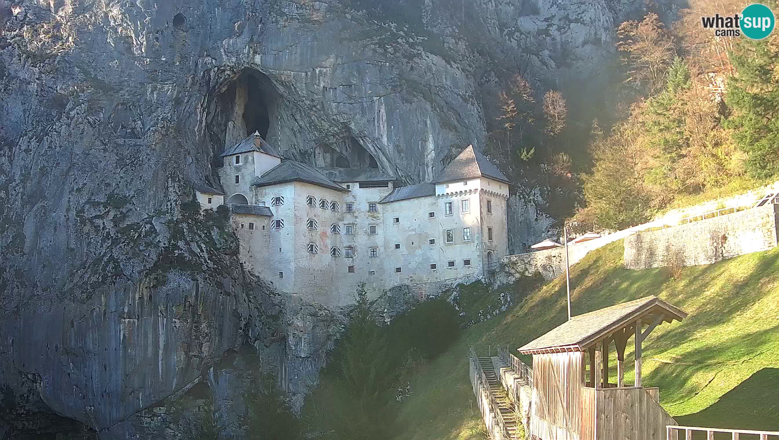 Live Webcam Predjamski grad – Predjama Castle – Postojna – Slovenia