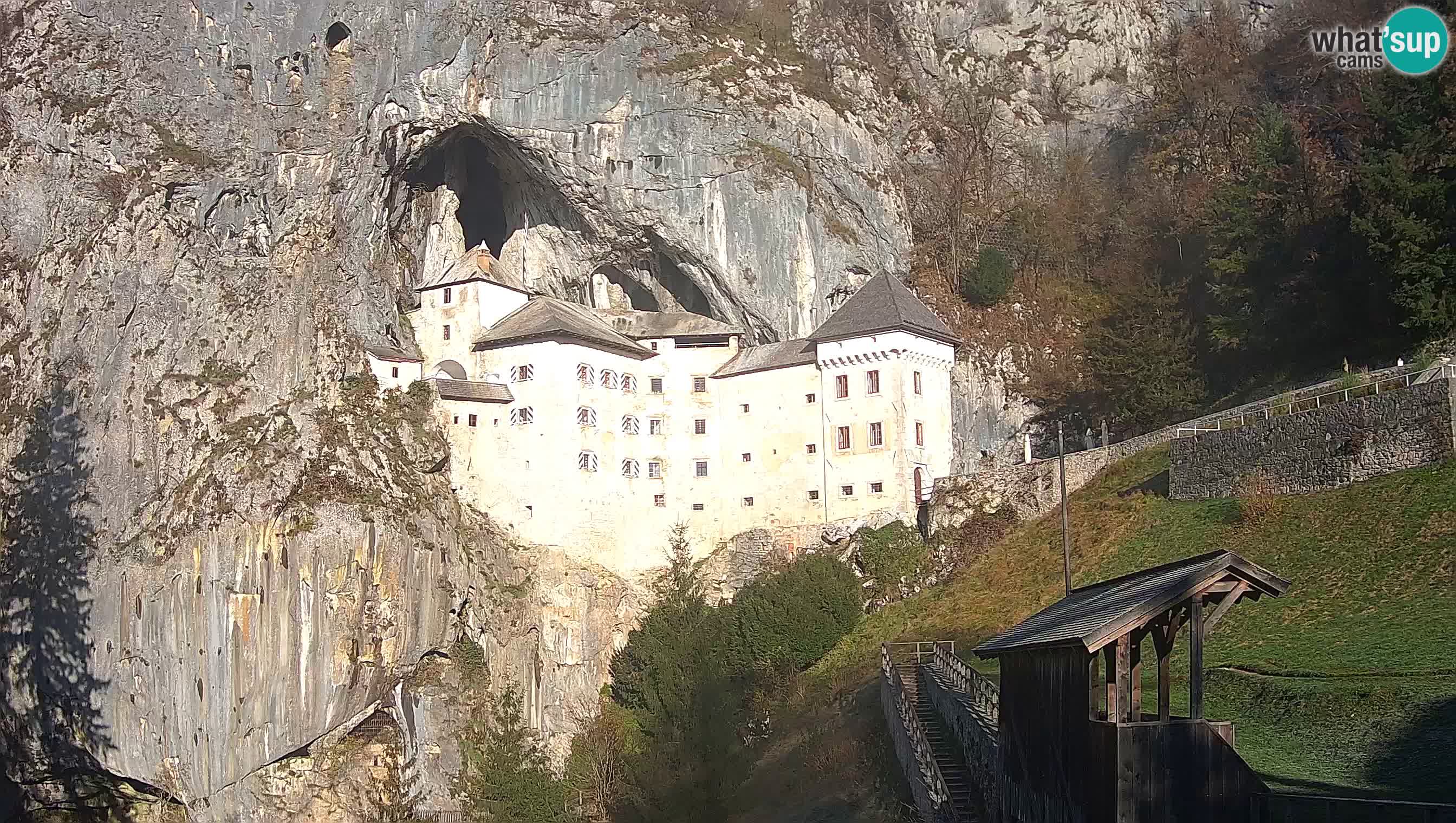 Live Webcam Predjamski grad – Predjama Castle – Postojna – Slovenia