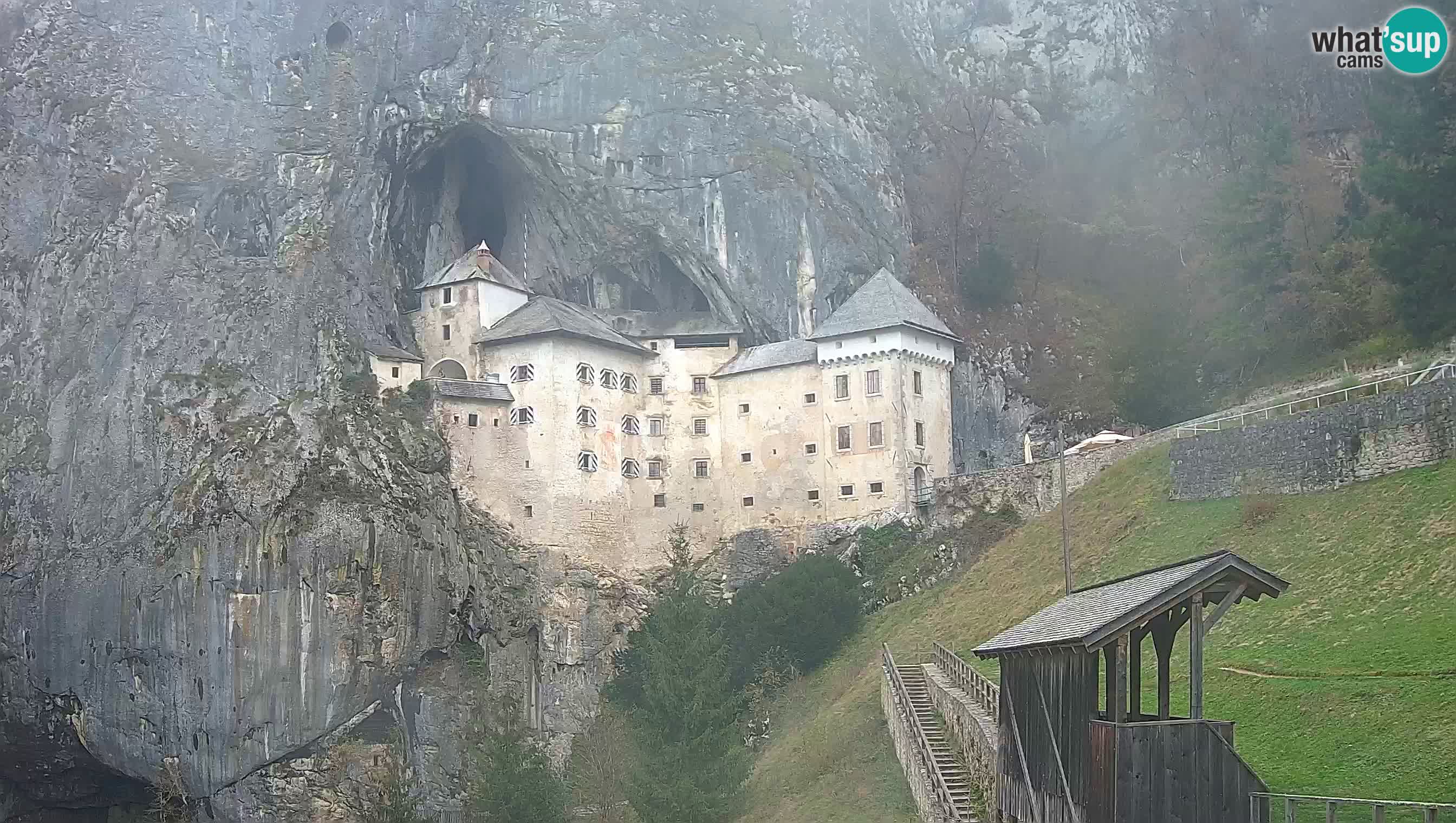 Live Webcam Grad Predjama – Château de Predjama – Postojna – Slovénie