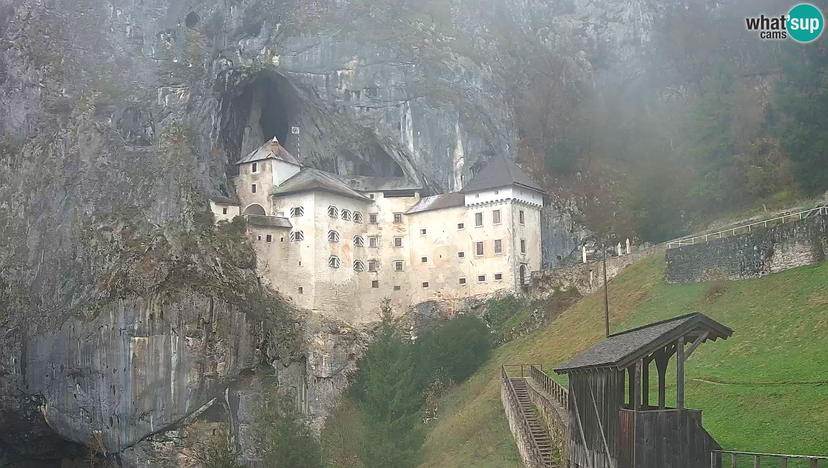 Live Webcam Höhlenburg Predjama – Postojna – Slowenien