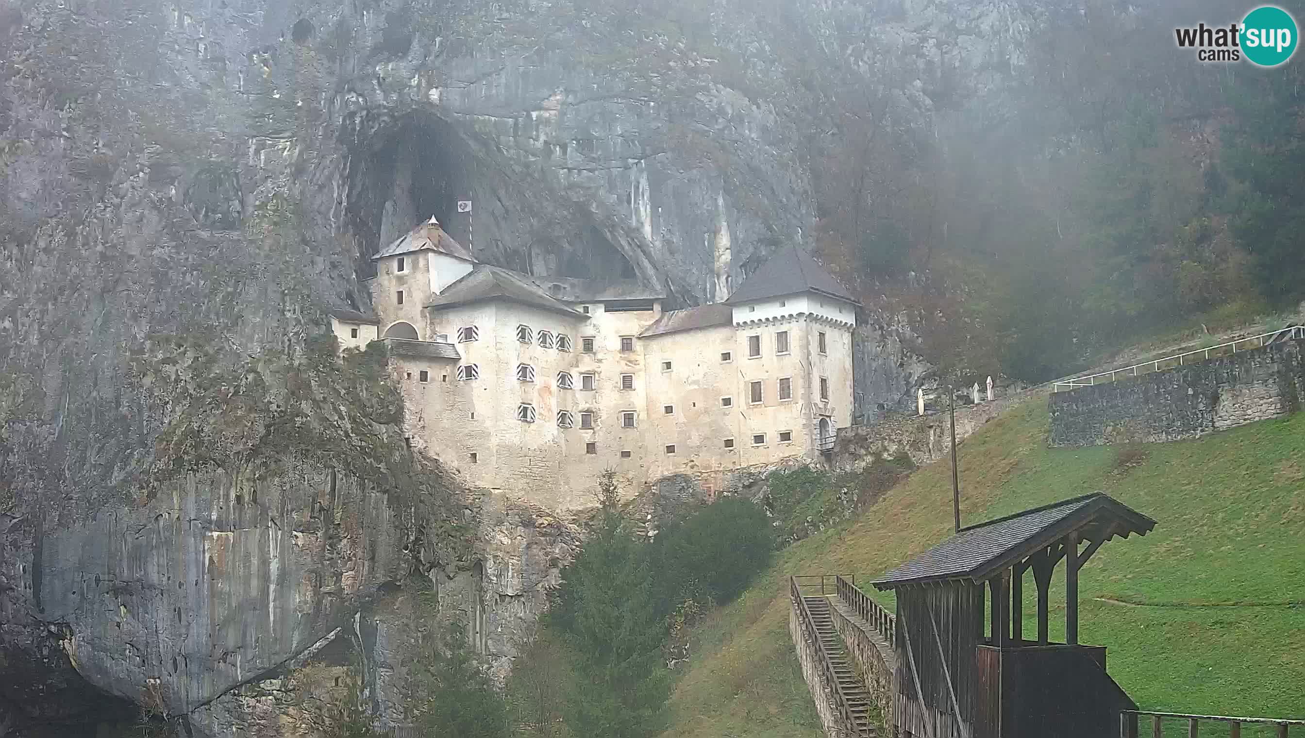 Live Webcam Predjamski grad – Predjama Castle – Postojna – Slovenia