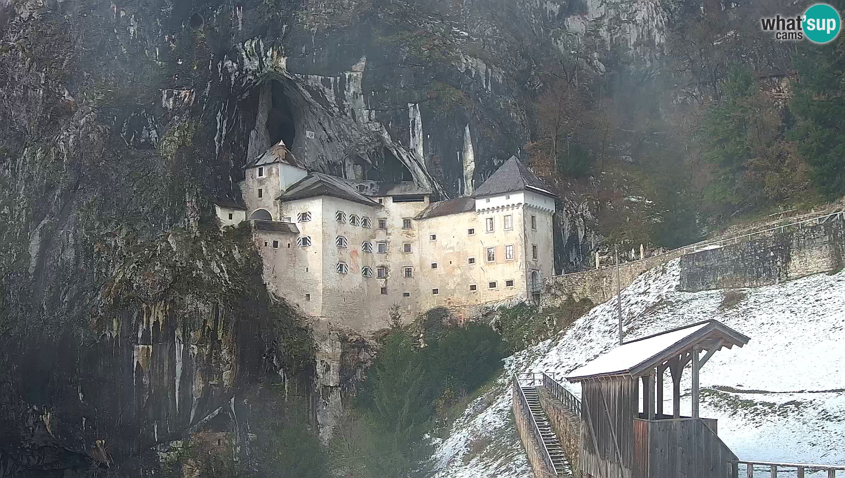 Web kamera Predjamski dvorac – Postojna – Slovenija