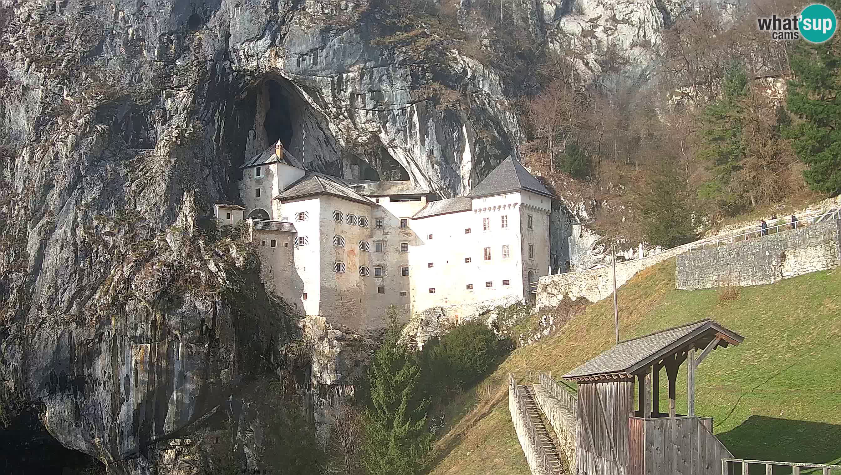 Live Webcam Predjamski grad – Predjama Castle – Postojna – Slovenia